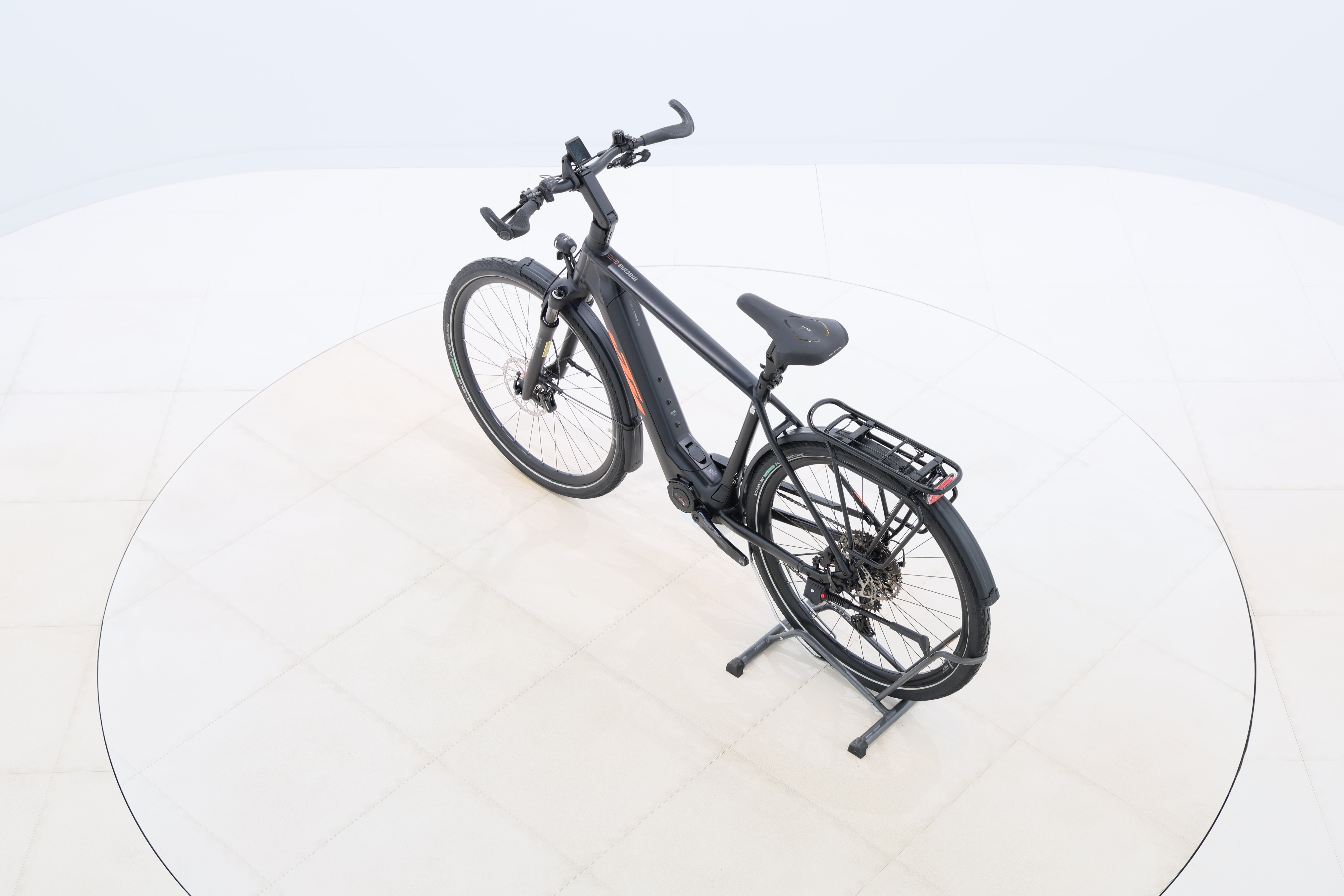 f0f5d613-d24b-47d6-a586-c083cc17fbda