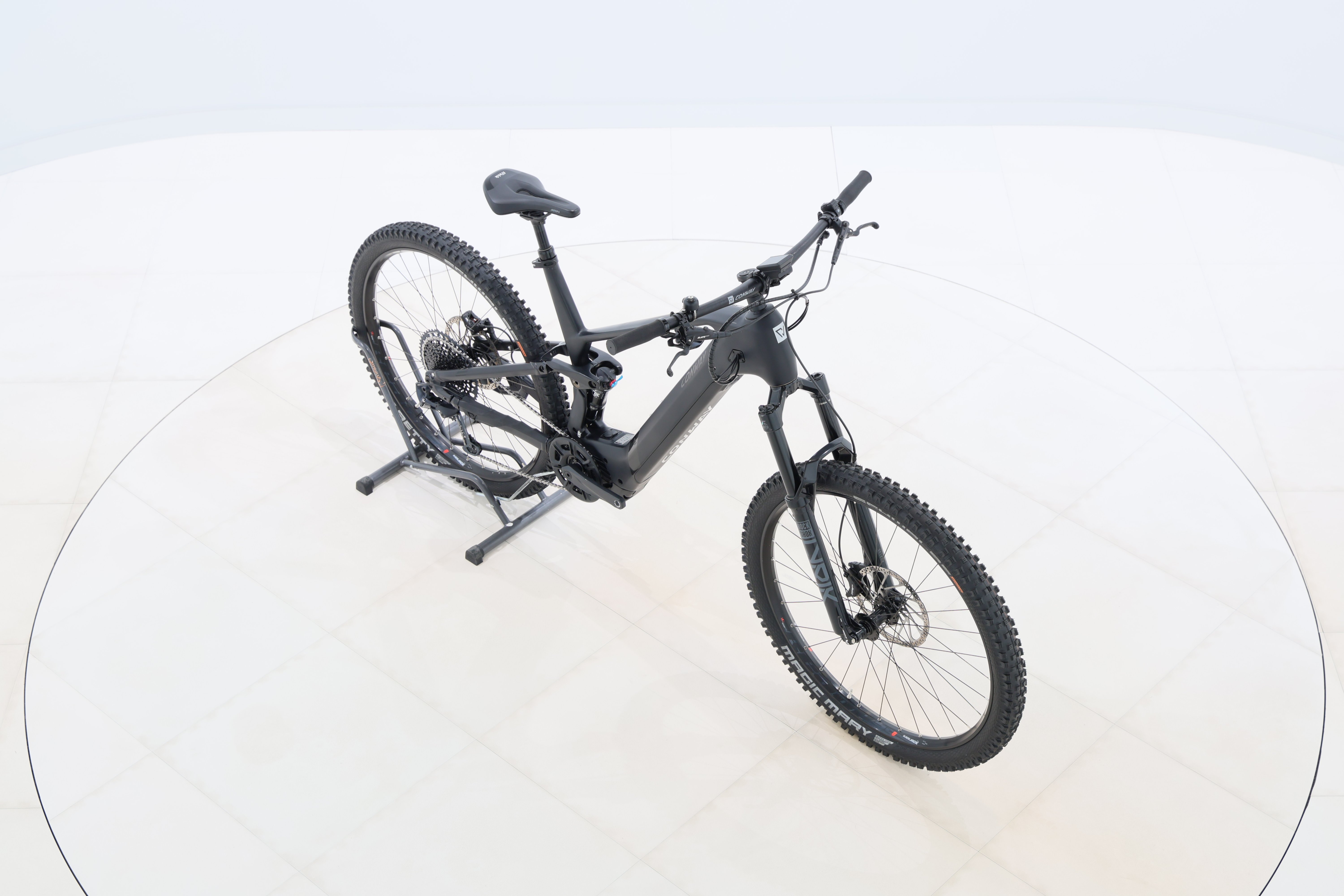 7e8899e2-4ef4-4ce8-945c-9b1a2a004d42