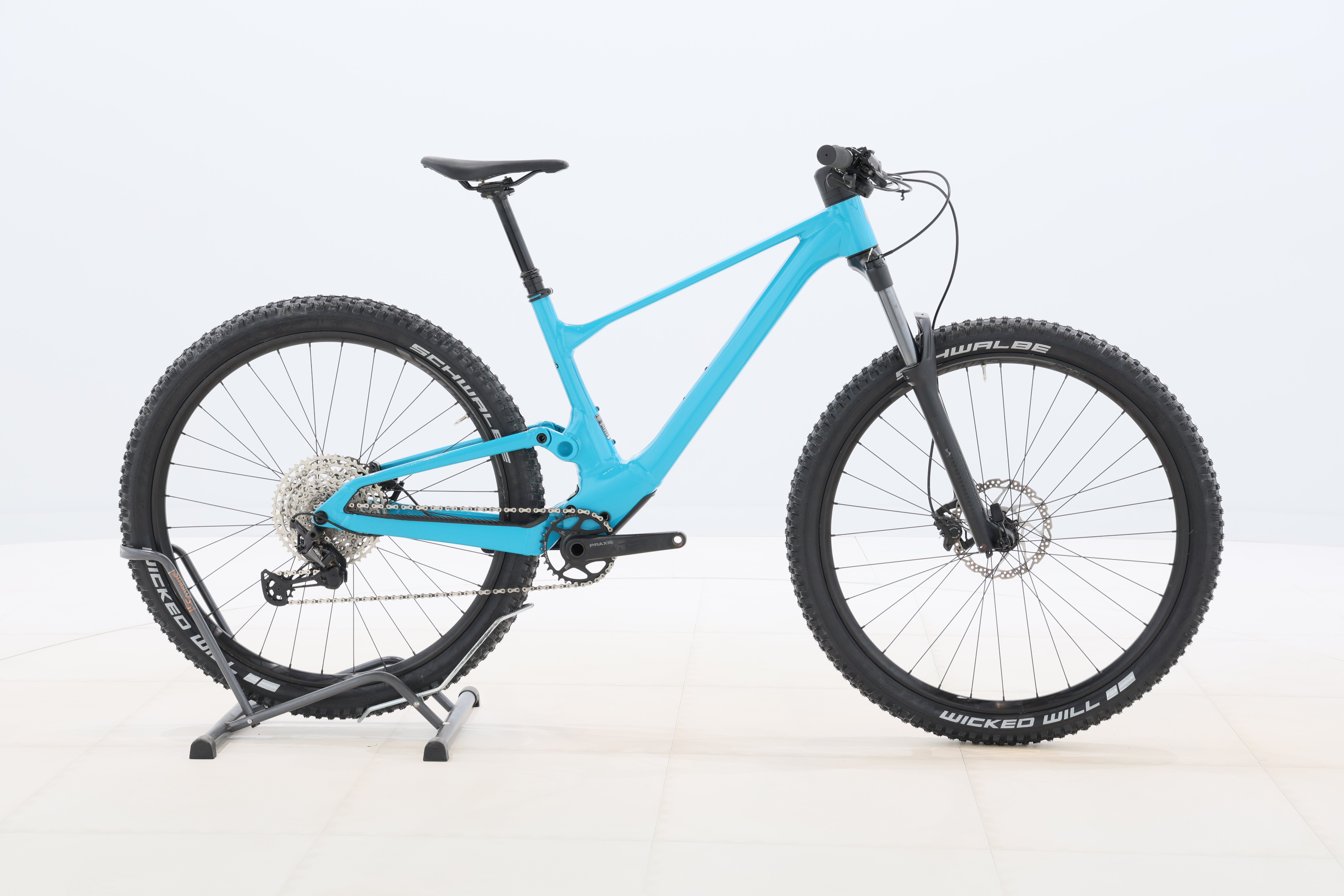 30ff2683-531c-4071-b718-0b361950ba3e