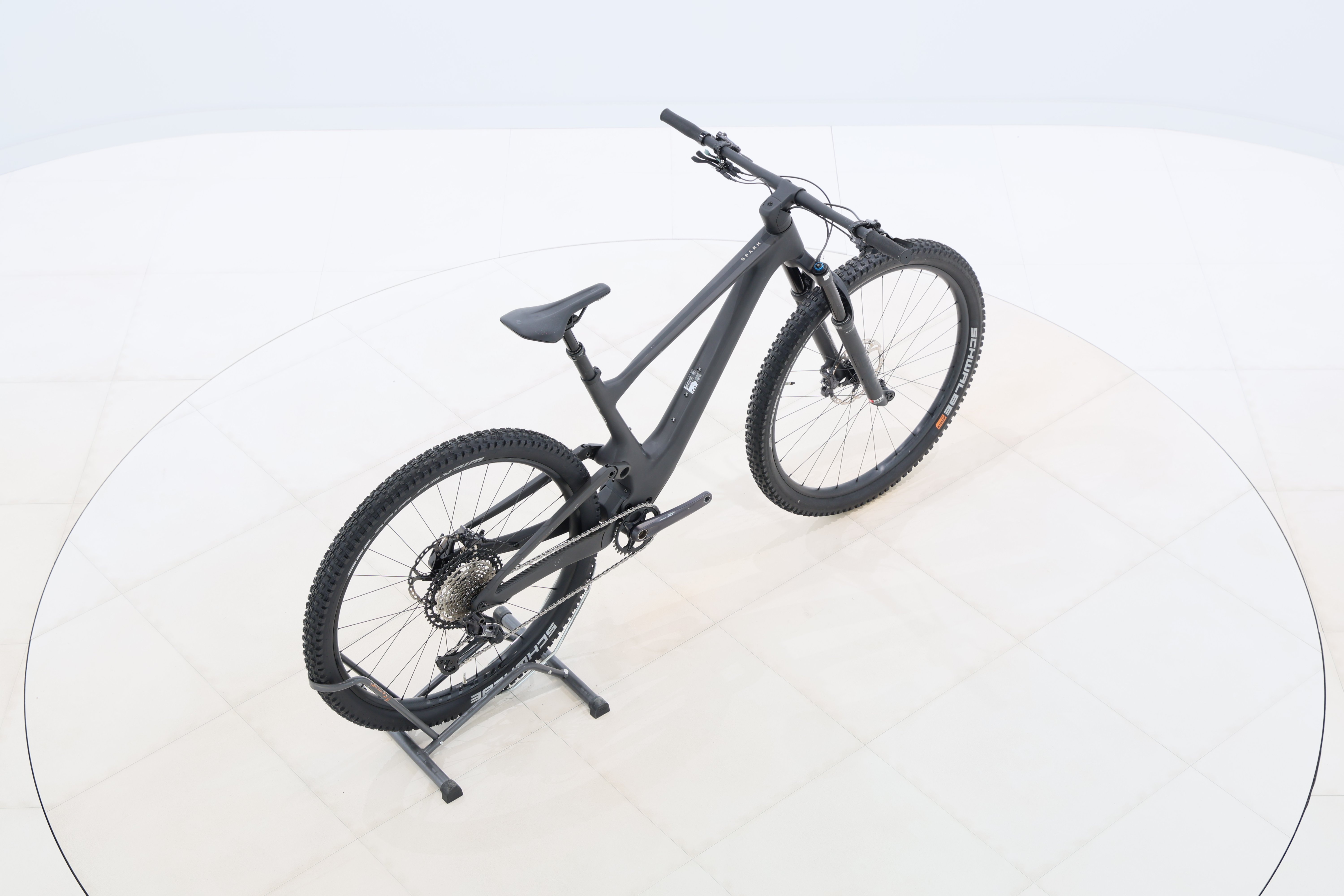 c035e1c7-5a40-4f8b-ac5f-83f23eaef570