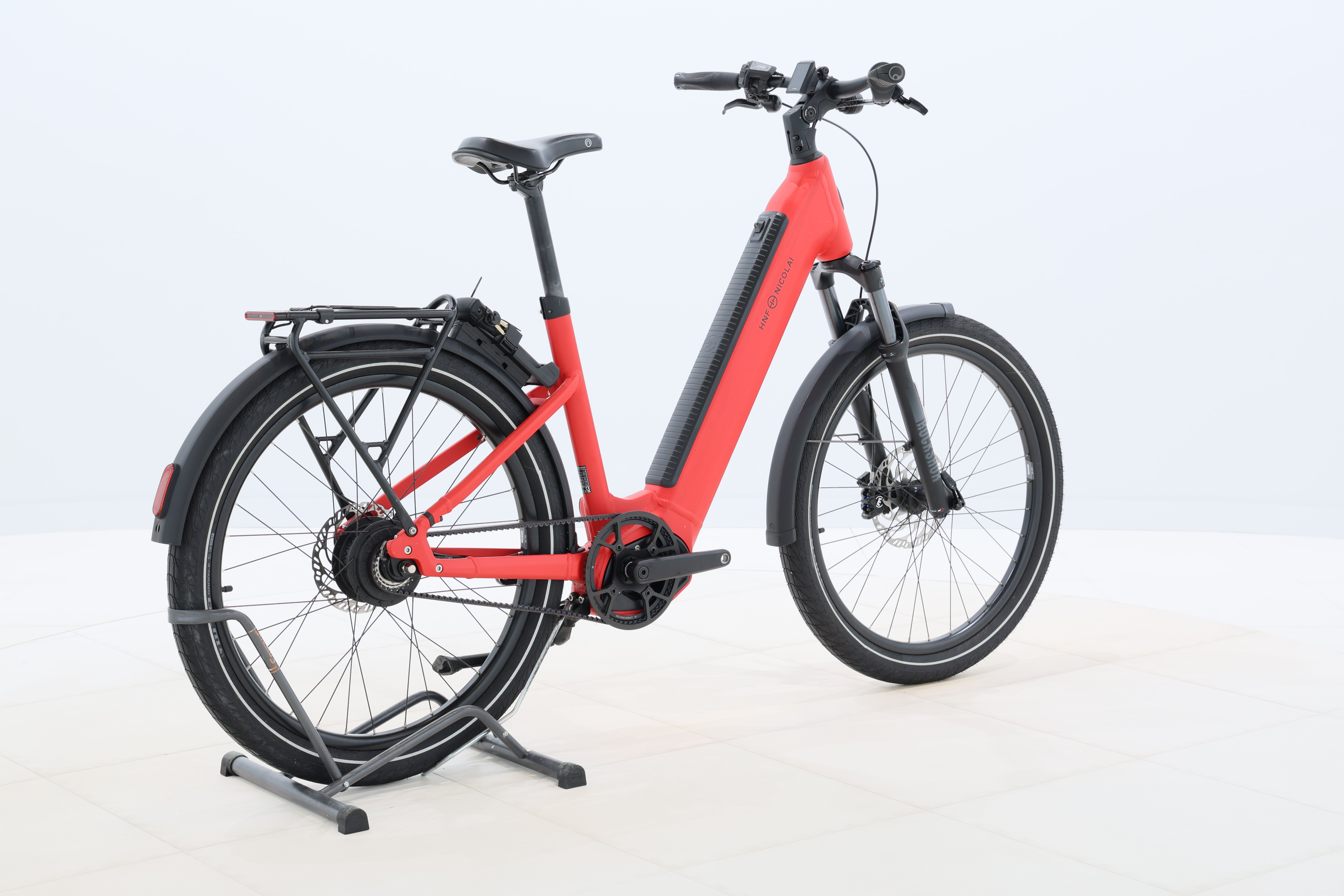 f6a7d181-85e2-4af2-8ece-fd85cc0023f6