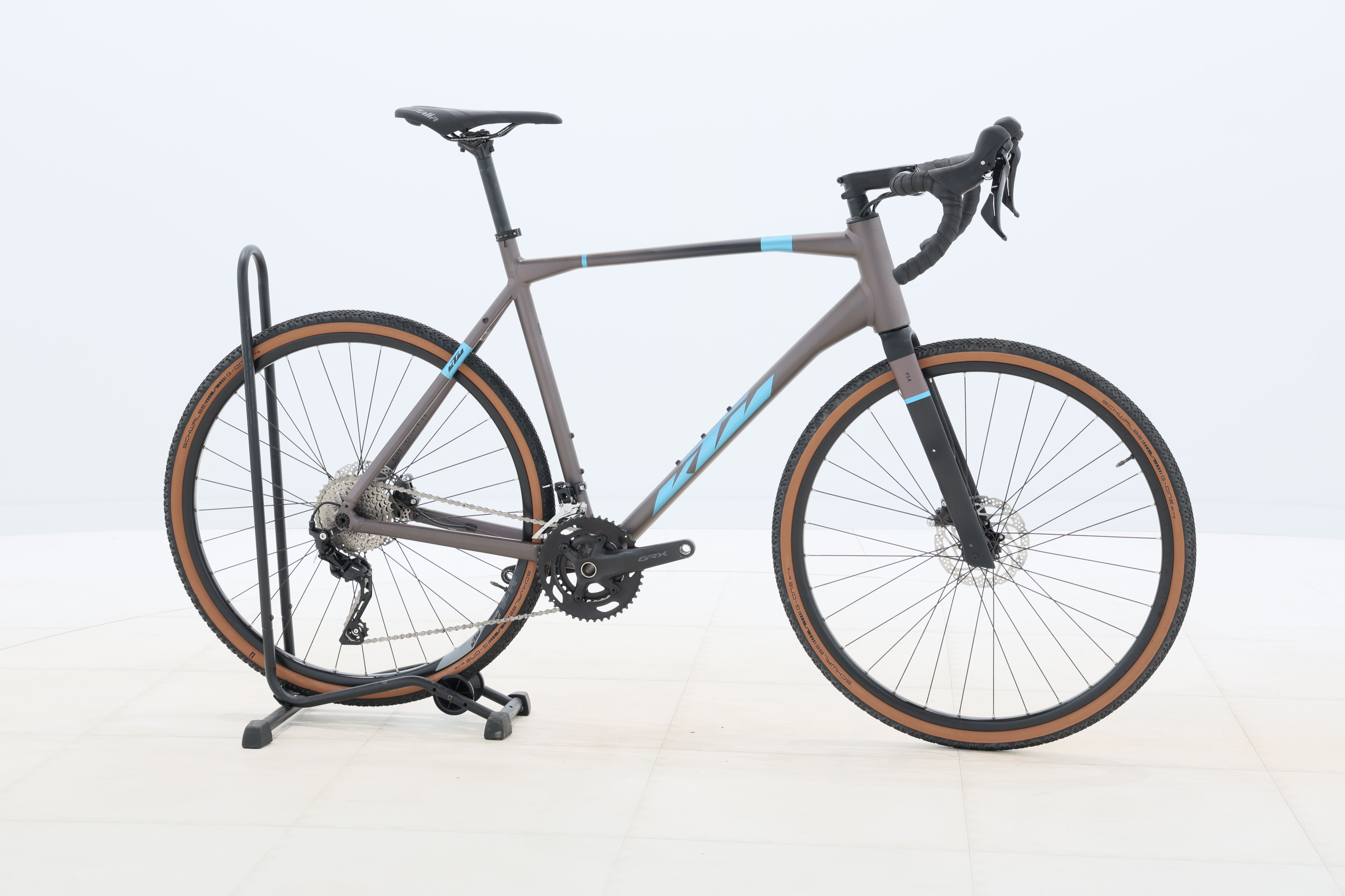 ce1f16ba-b784-4b67-a6b5-84f16fc9e1e7