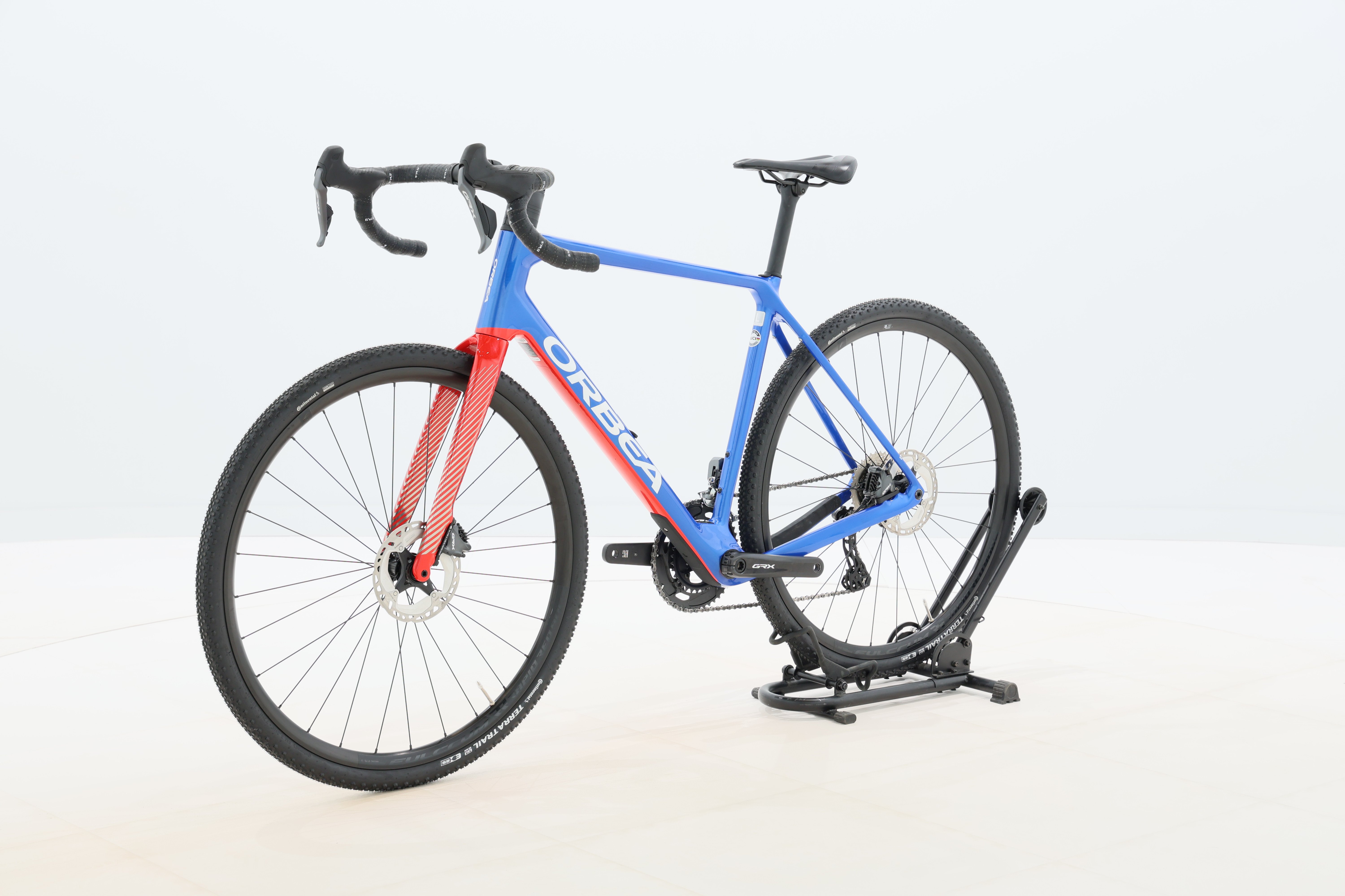 71b3b39c-5df9-4a05-9428-944136e25b23