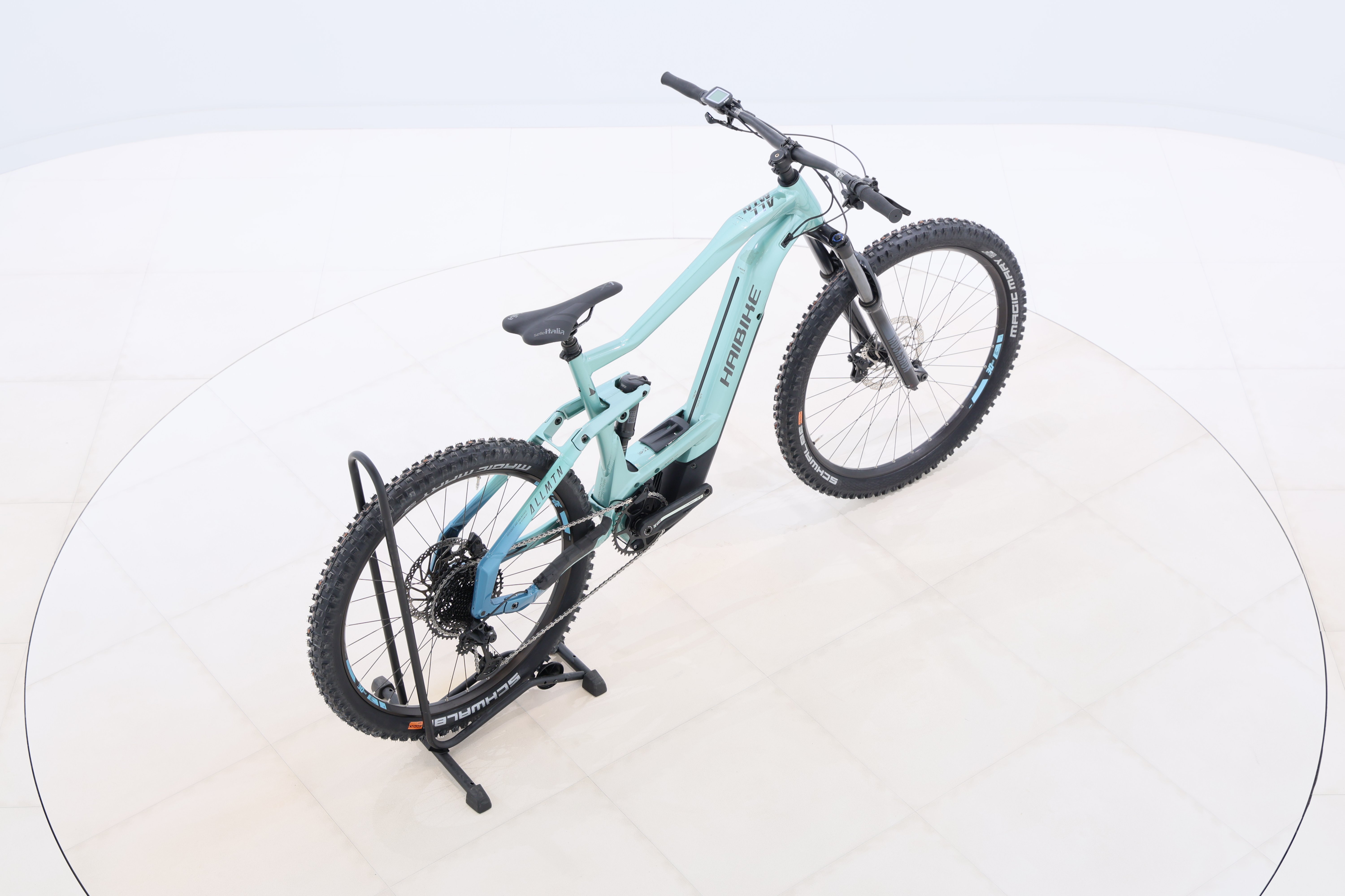 e252f6ca-abb9-42c6-8beb-71c6696c14cd