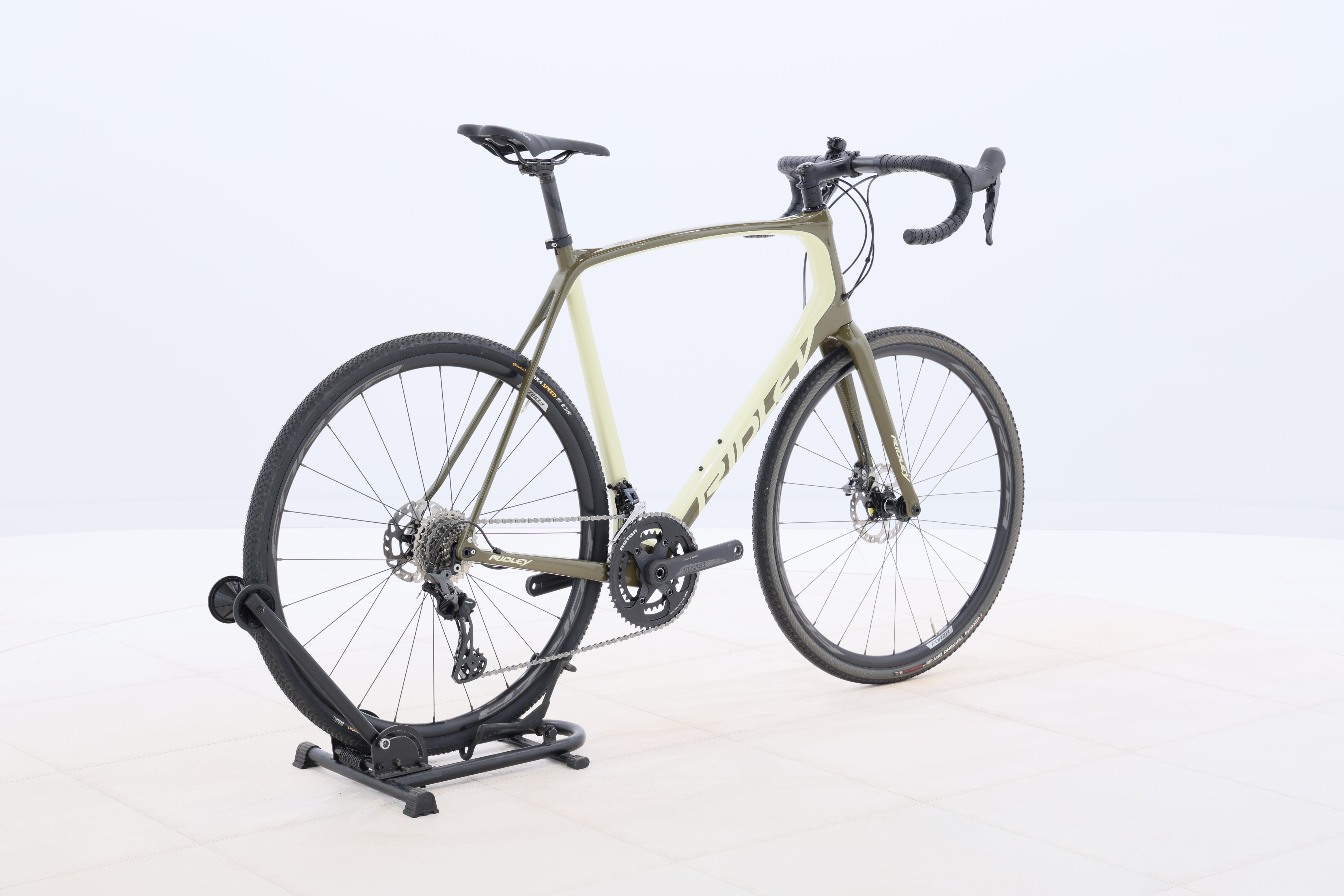 ef1dfa98-44ca-4c84-be19-4a63477d563f