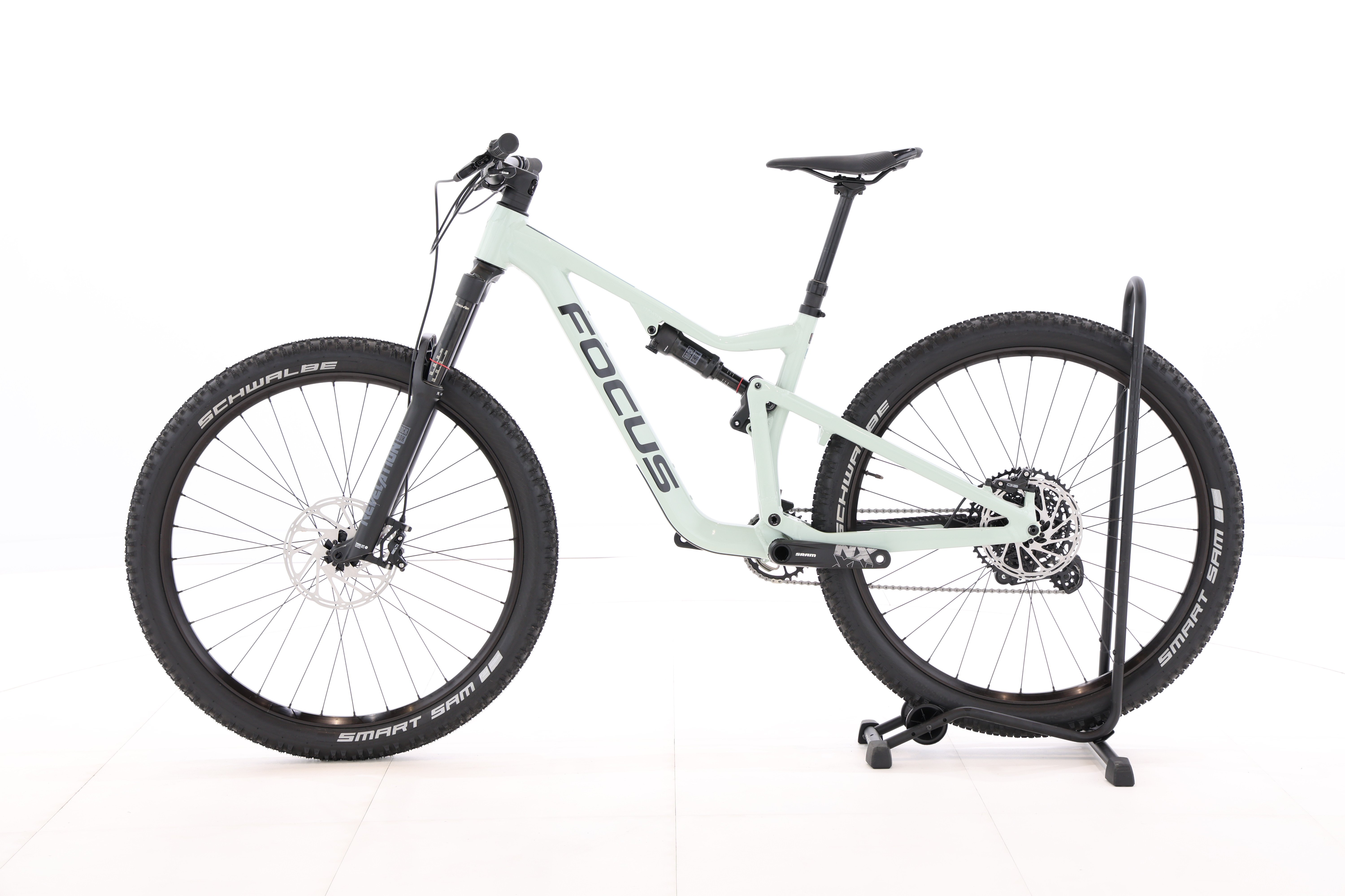 01f080fc-9930-4a4b-8b41-5defb591d596