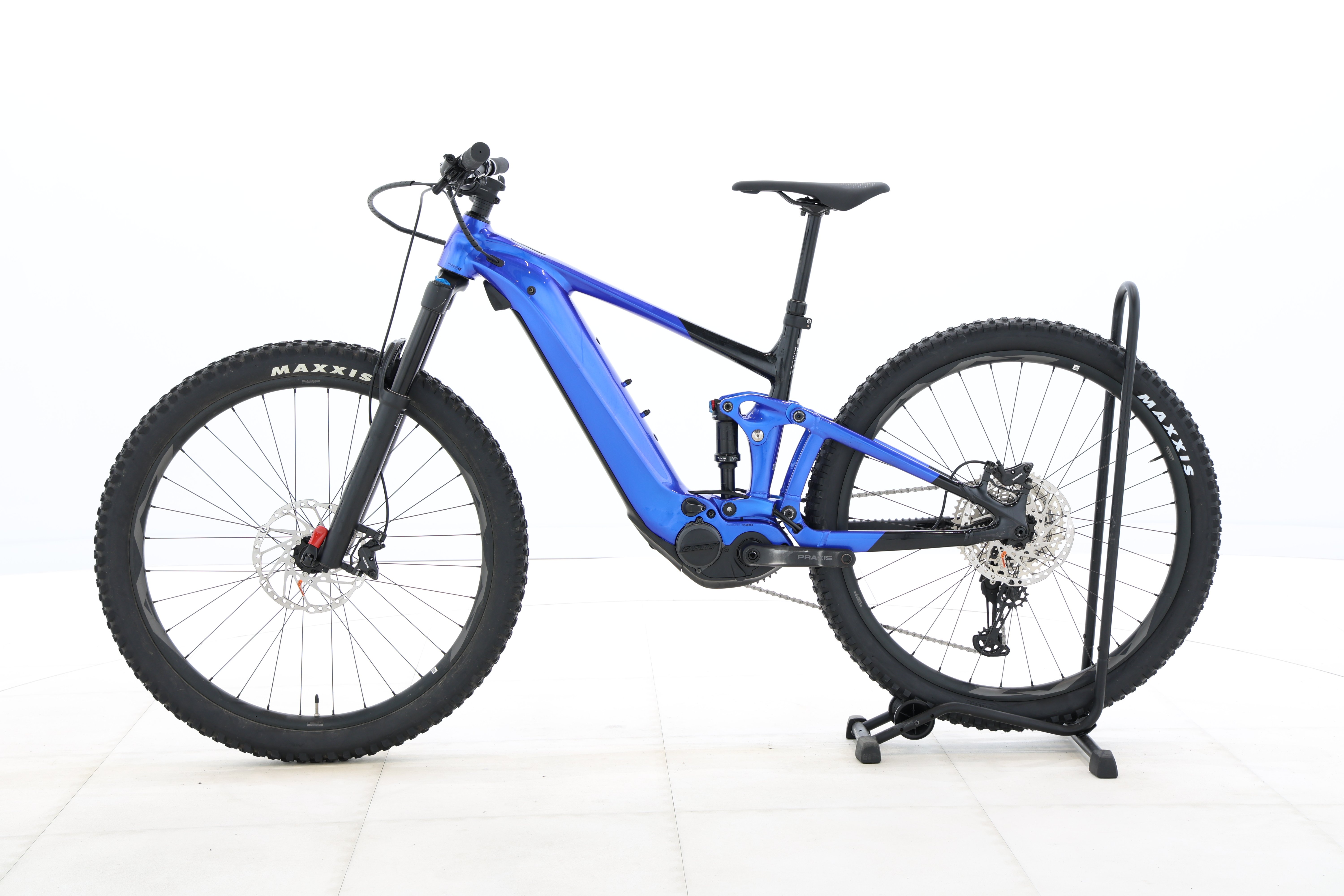 e7284358-25a9-413a-ad94-7ca601221d97