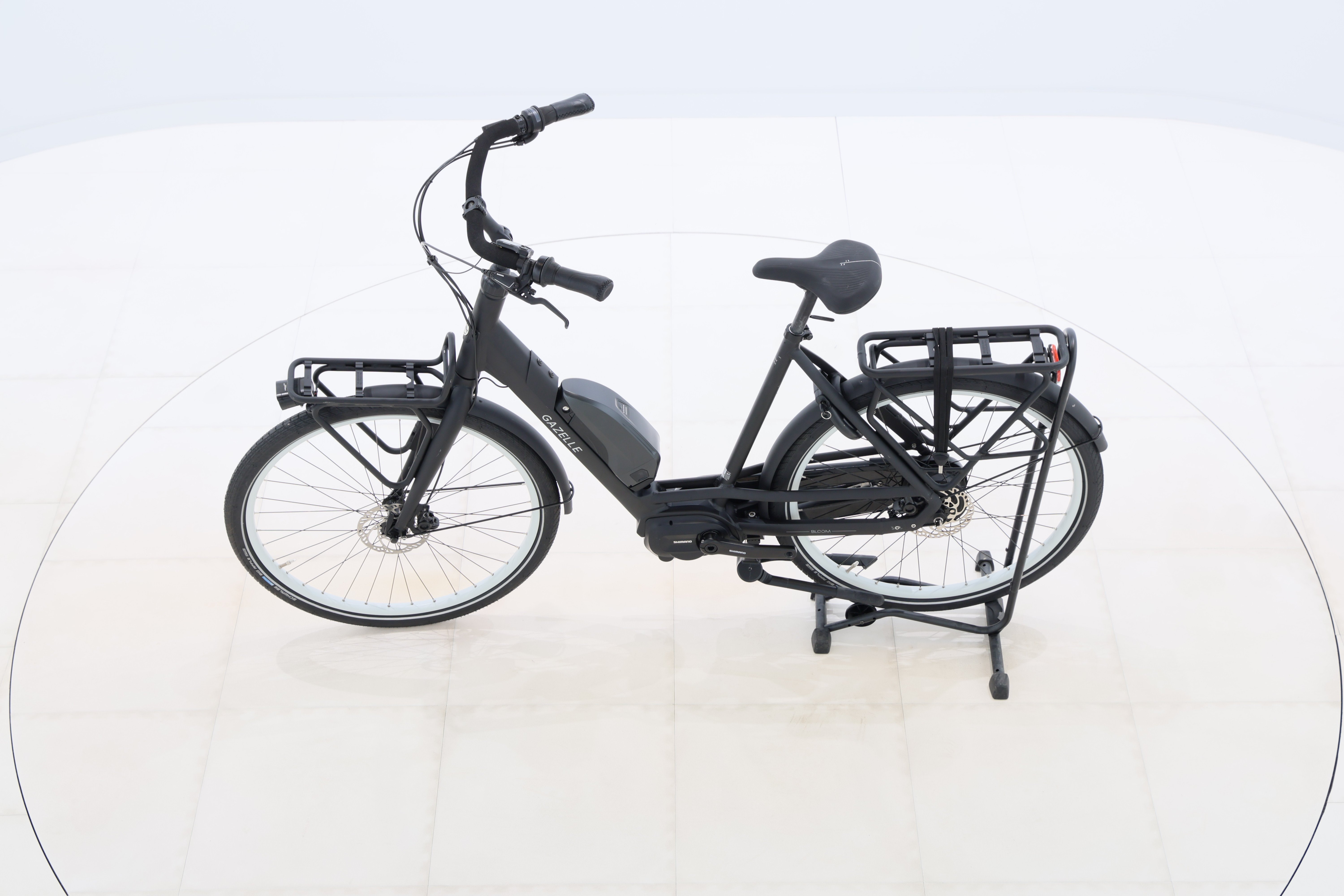 e35818a0-0ff1-4f24-9958-b7605600e2ff