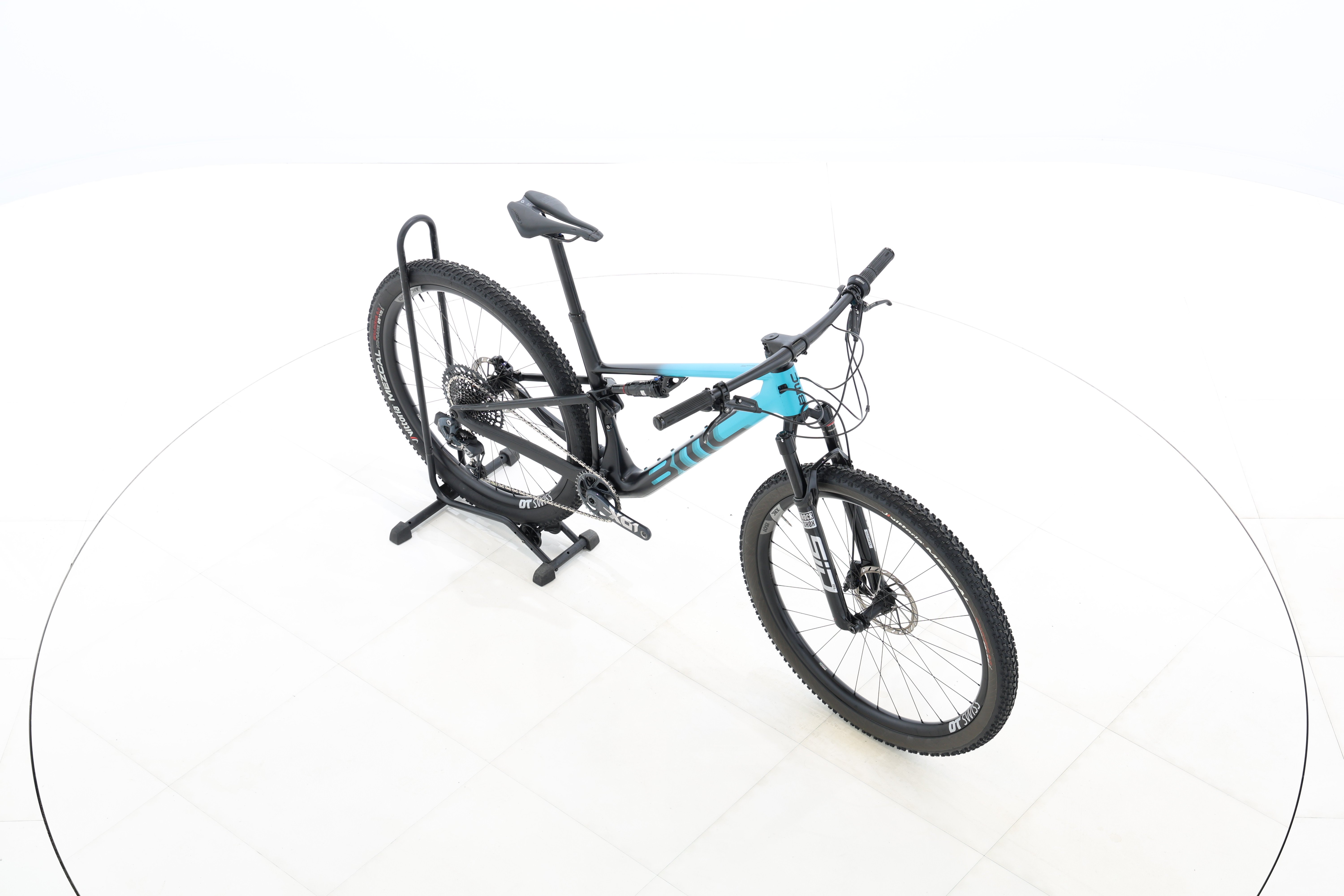 9ec76235-a627-4b0a-b32a-3ebc3683c5d5