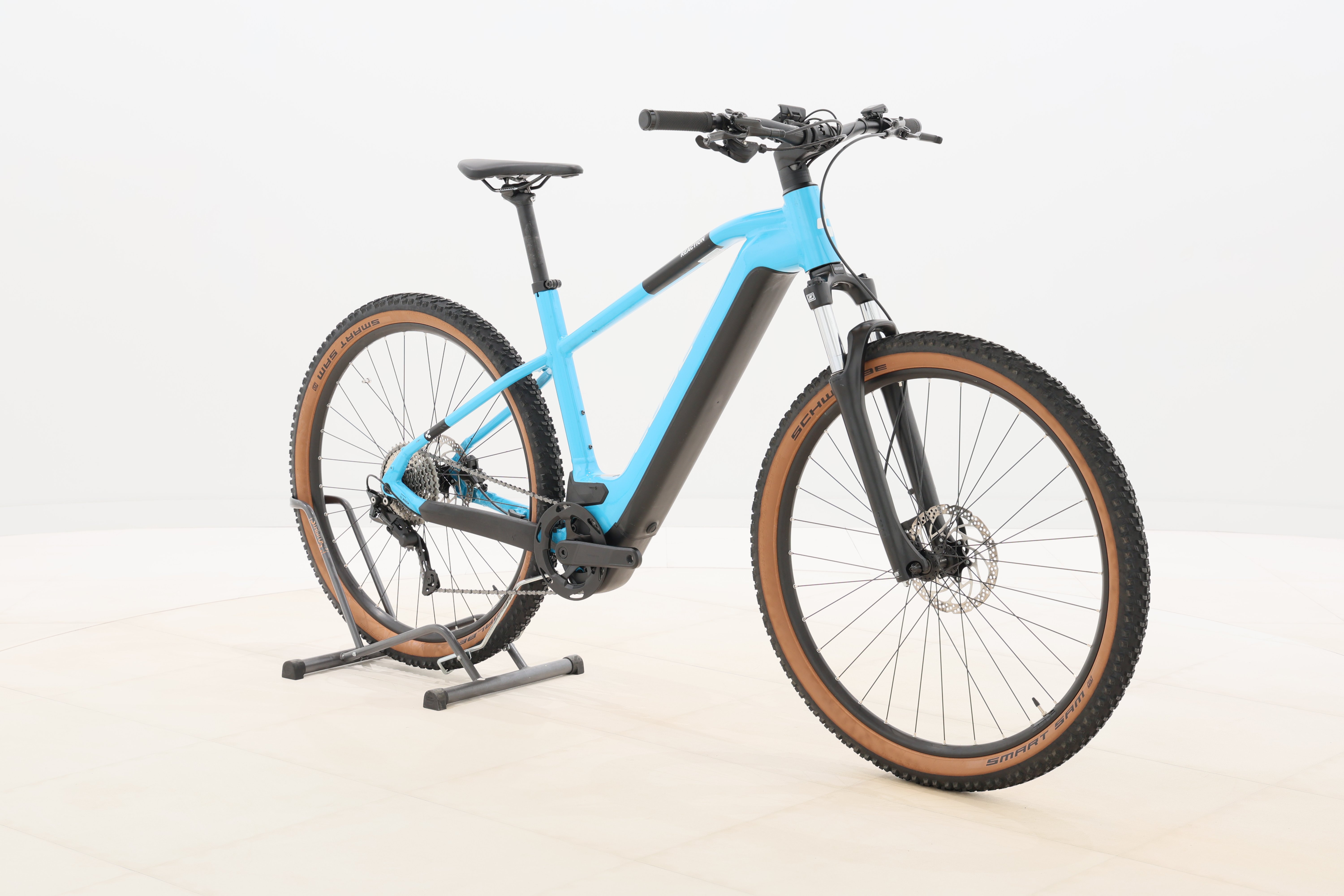 a131ad4a-e751-4da3-92fc-46b25c52f2d0