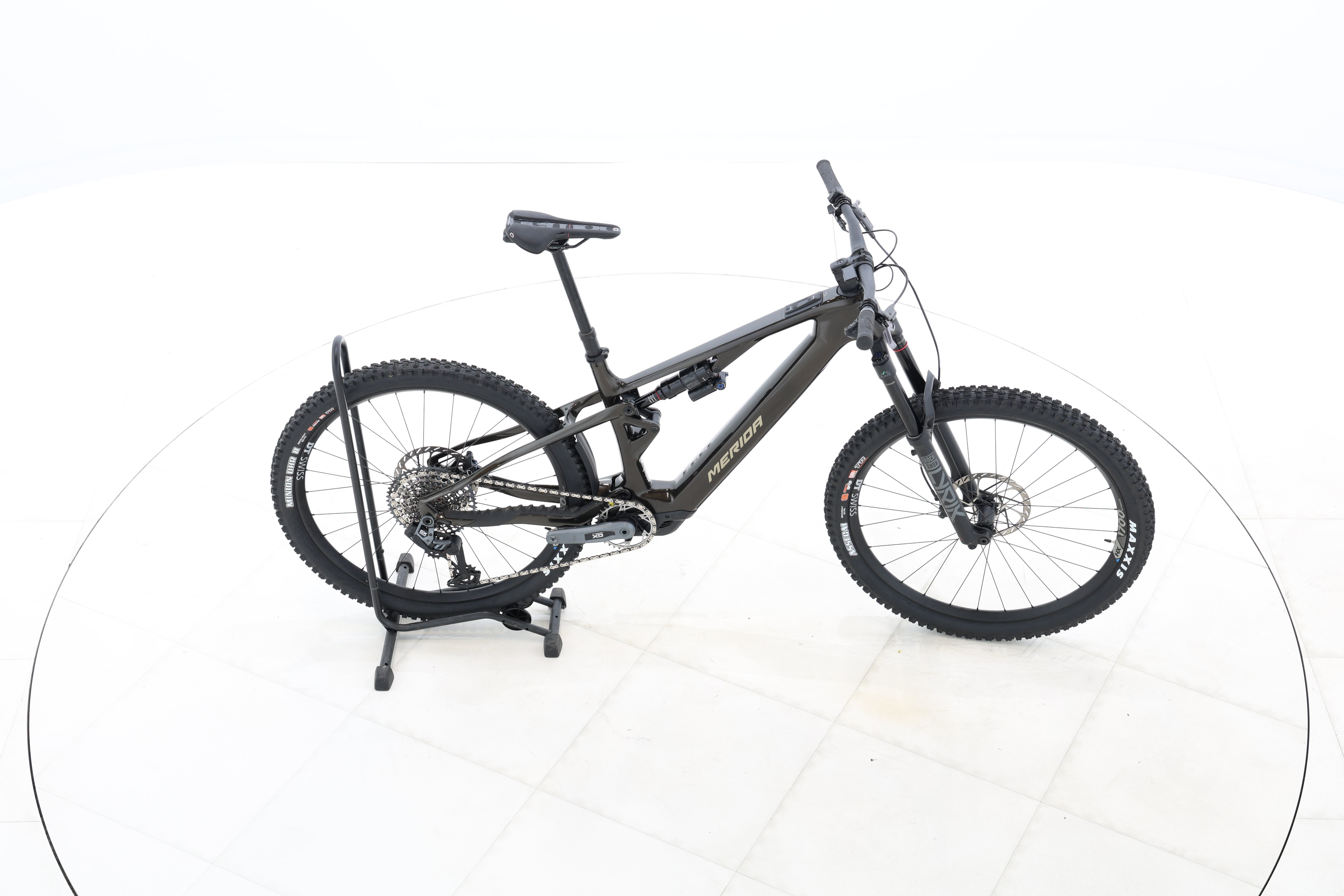 7bf8c658-ffd6-4ff0-a7c8-45347197383f