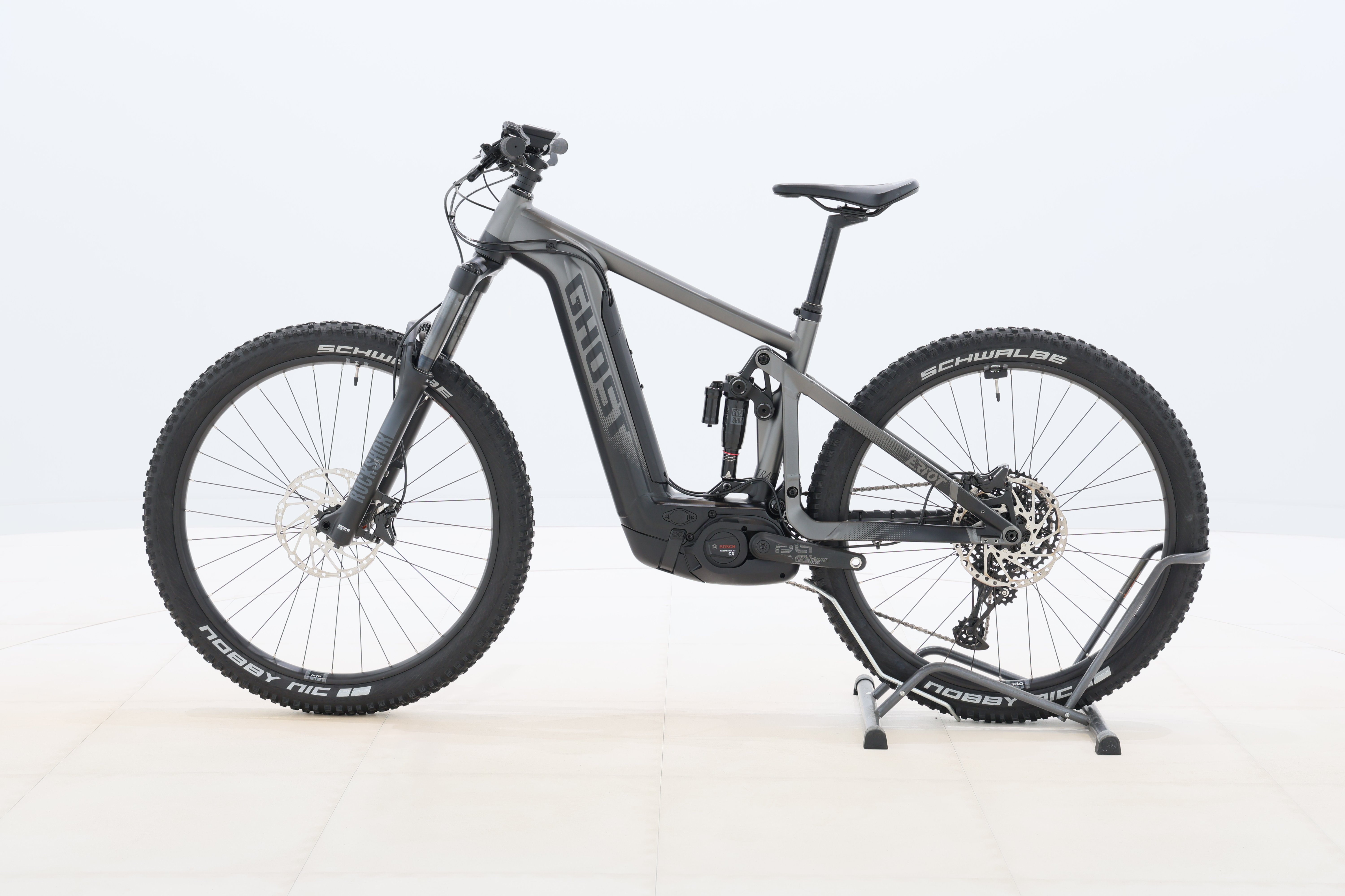 580e7556-0f48-4b32-8694-3307609dd966