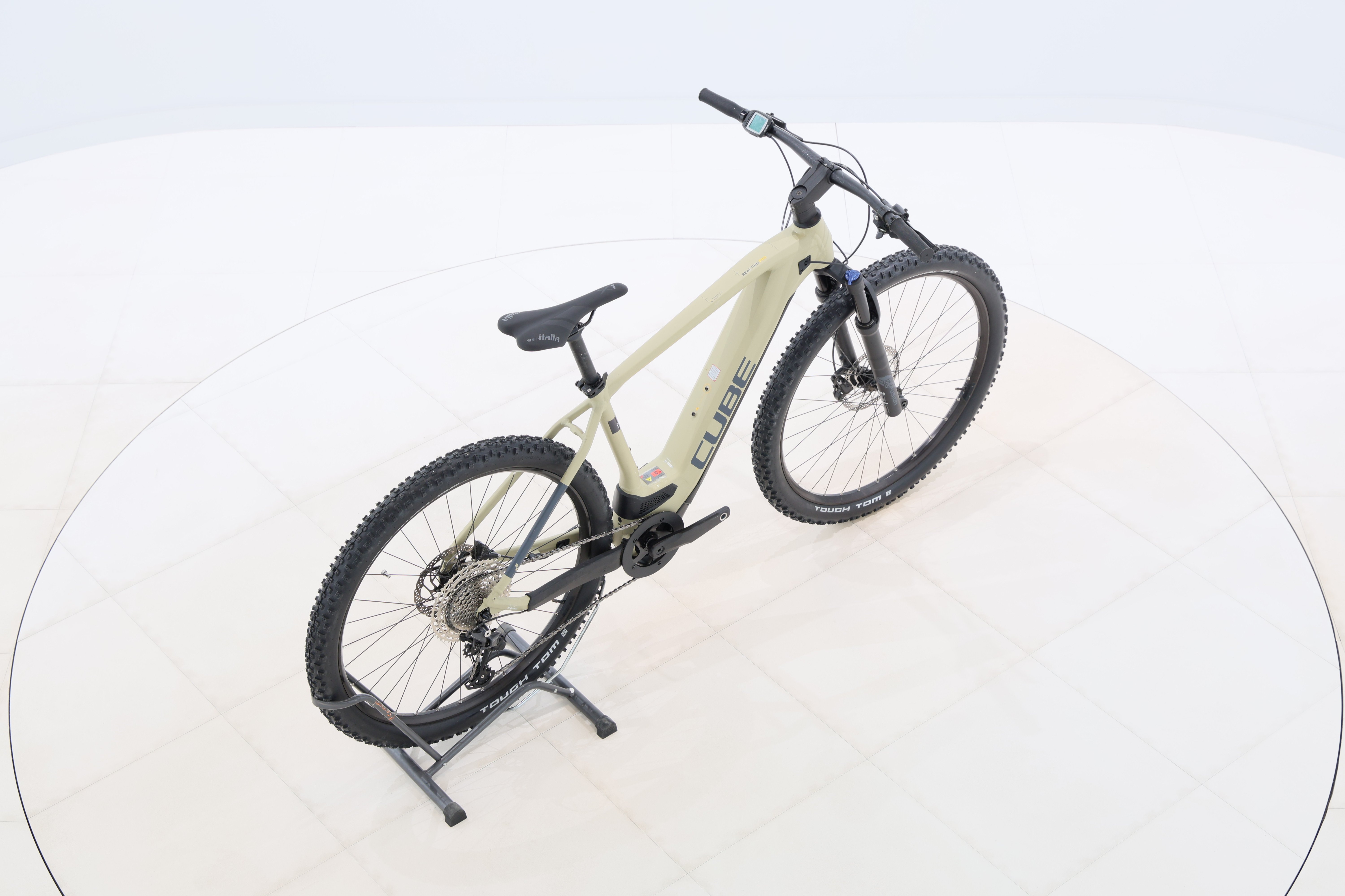 6fbcc638-66f4-45b2-8d81-177f403f7d78