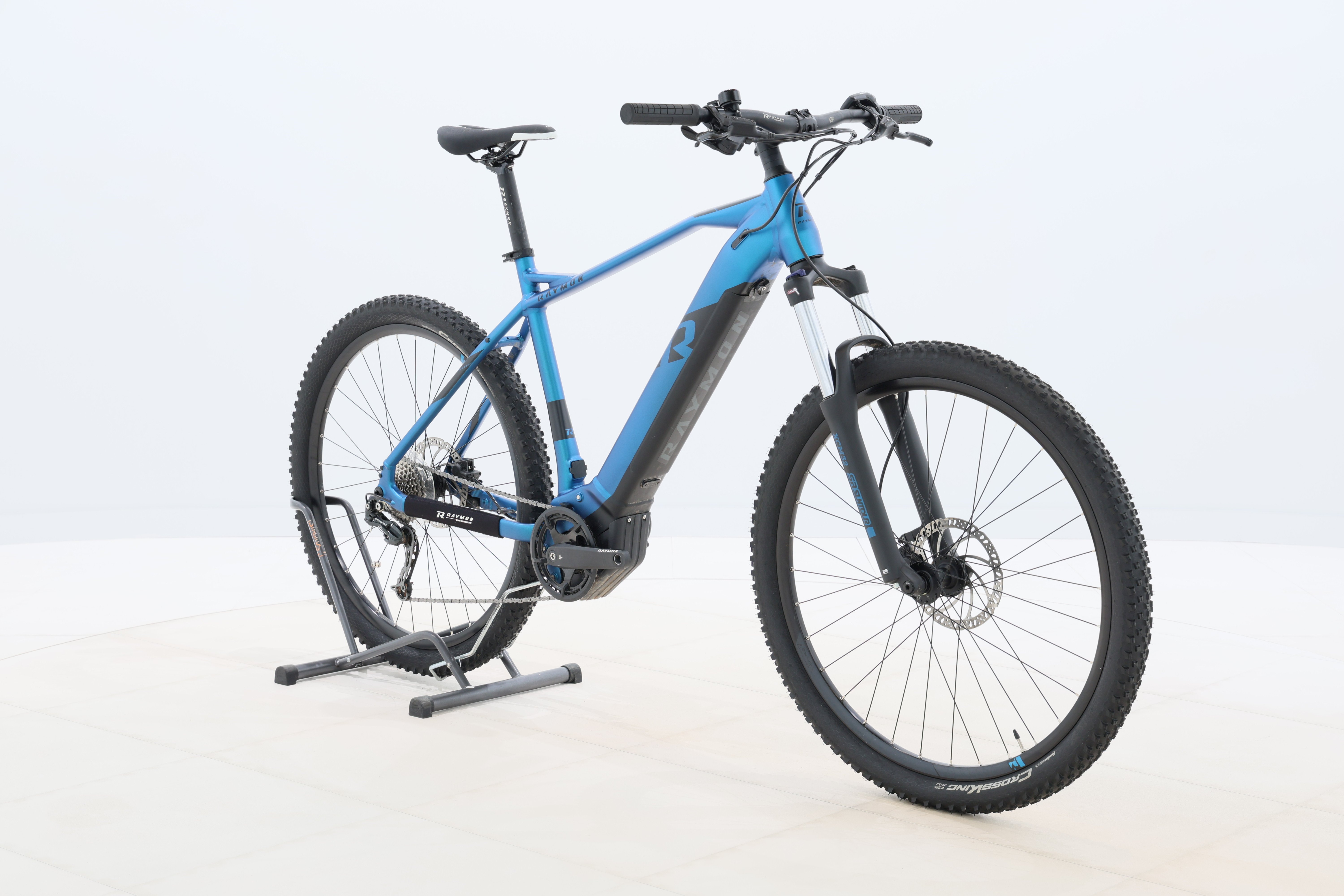 f2923389-5188-47f4-9046-759b29cd8de3