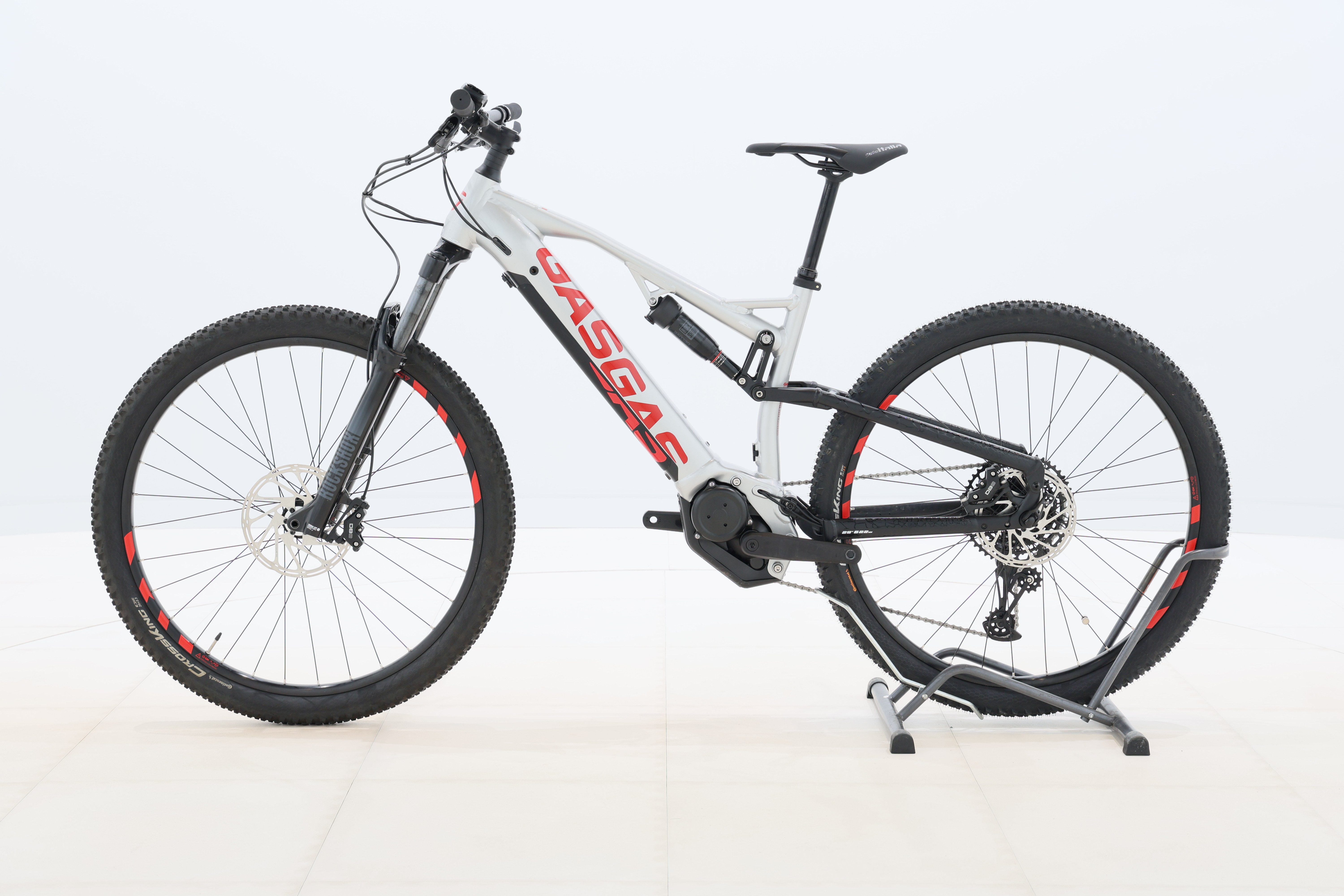 95ca7e7c-94ac-460f-a734-c2b4faee4e89