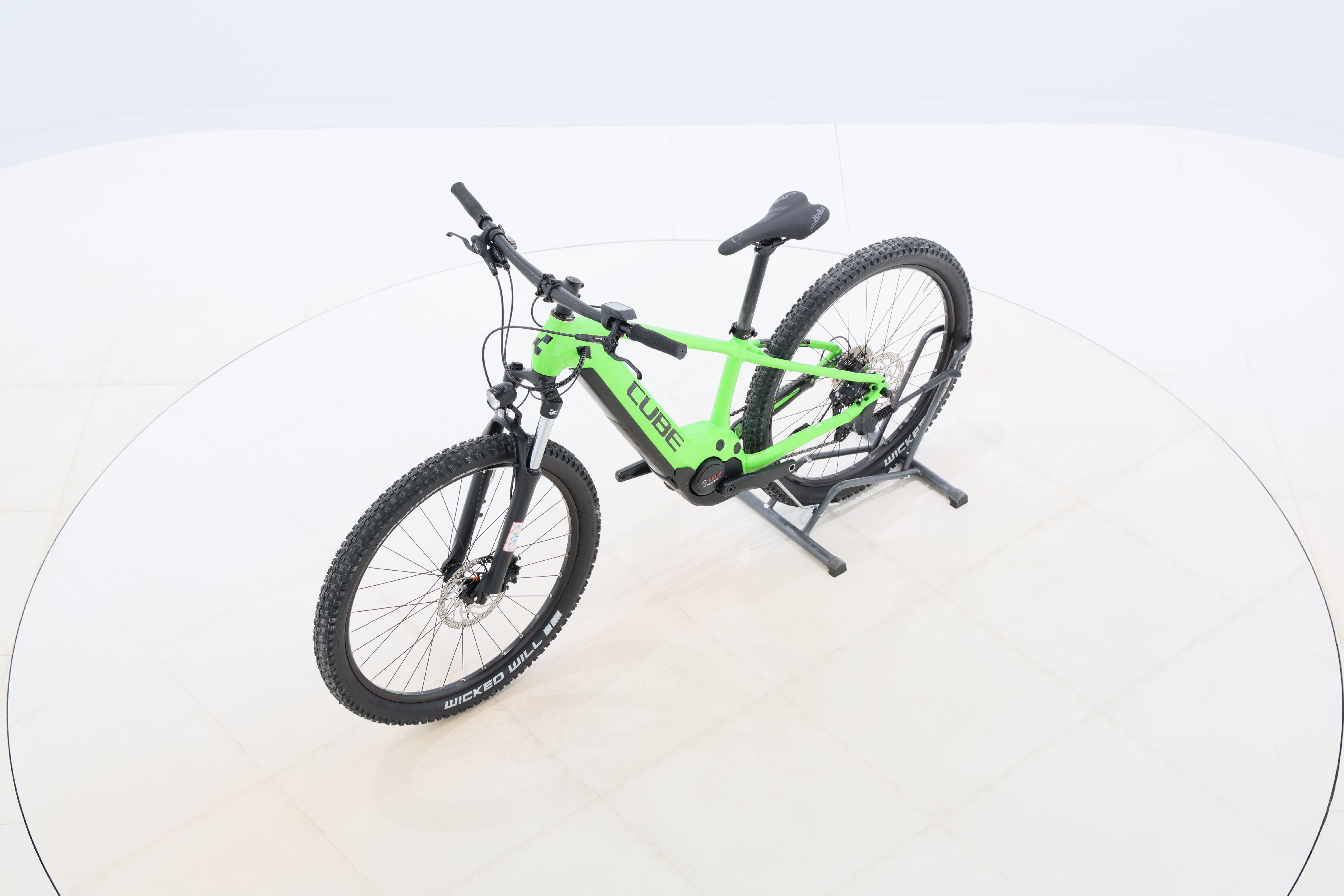 163b1045-d8f6-4915-9cf6-e29acb728851