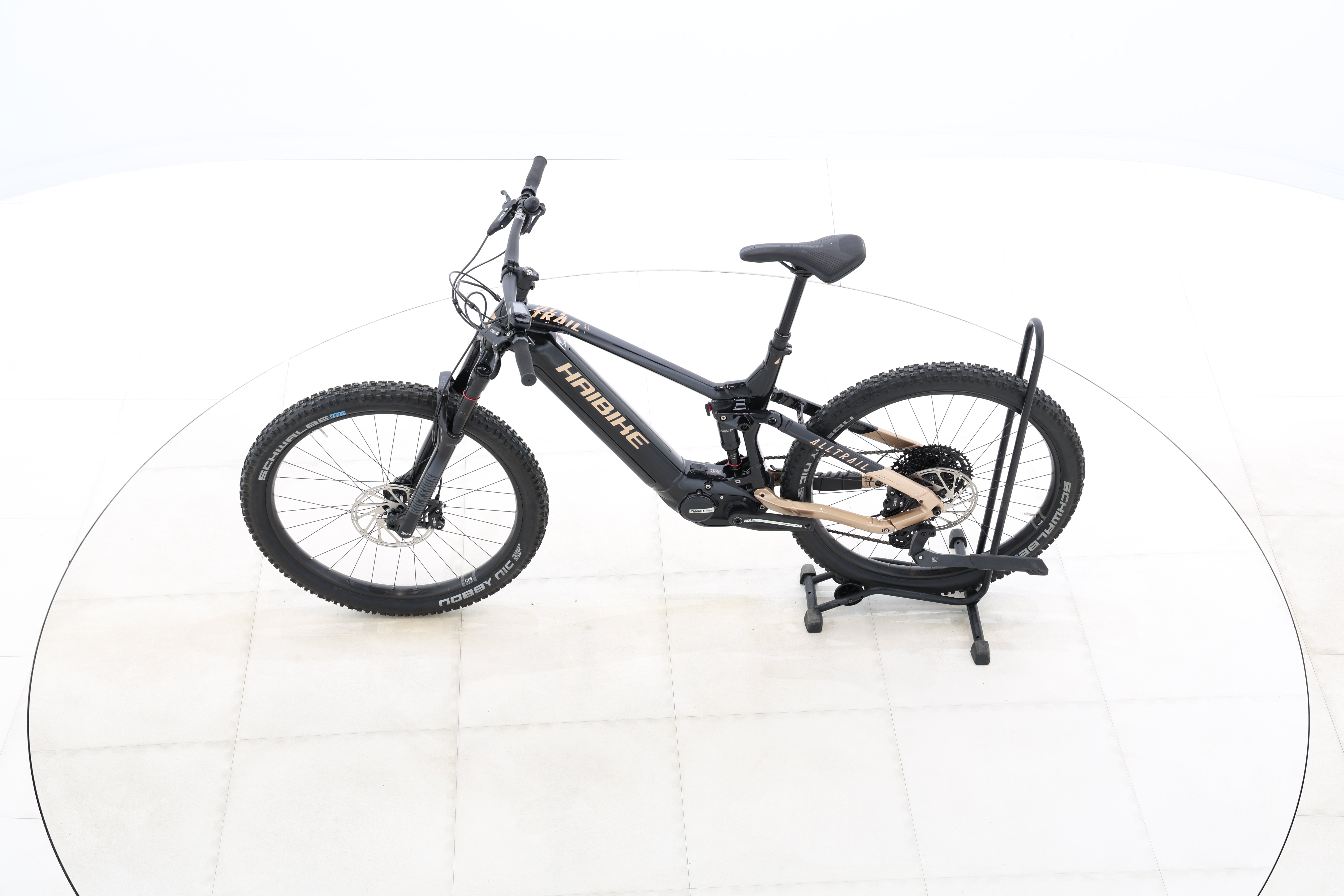 fffd26fa-70aa-4106-8ce0-3178704505cc