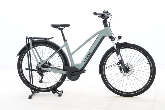 Cube Kathmandu Hybrid ONE 625 2023