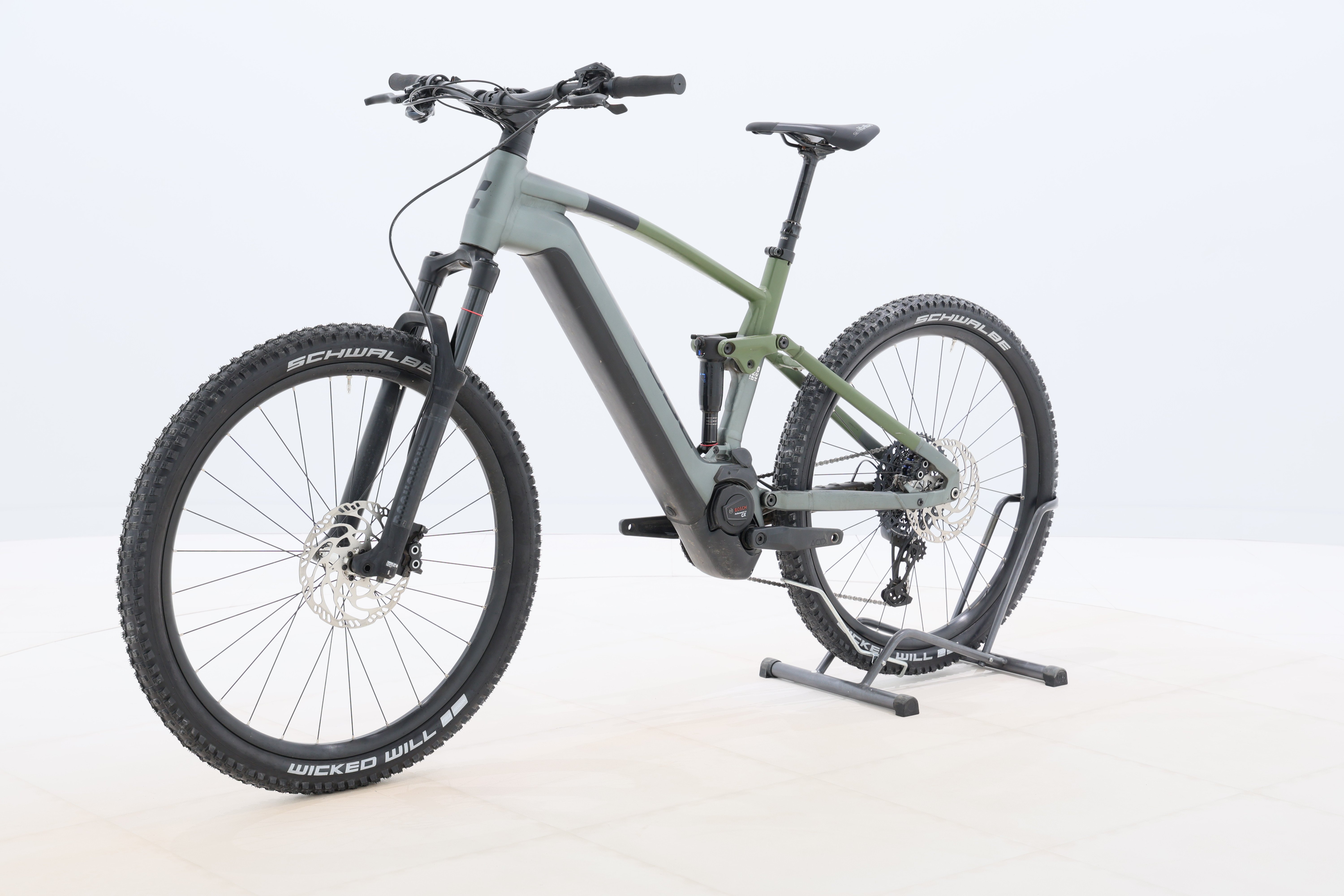 a2ce0853-b32f-4cd3-bb39-5b2aa8022592