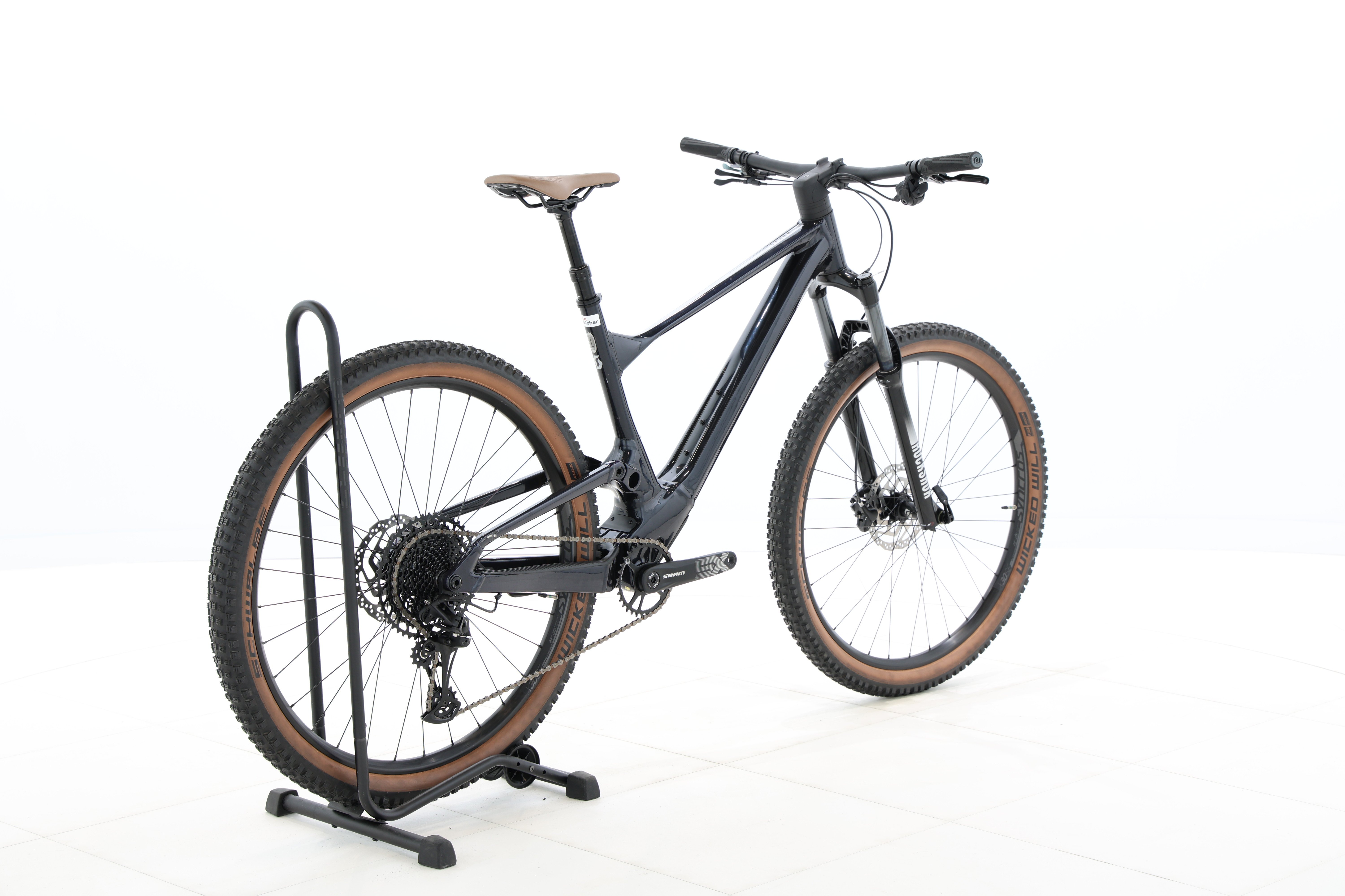 8627a065-e233-438e-90d3-f113eedda50c