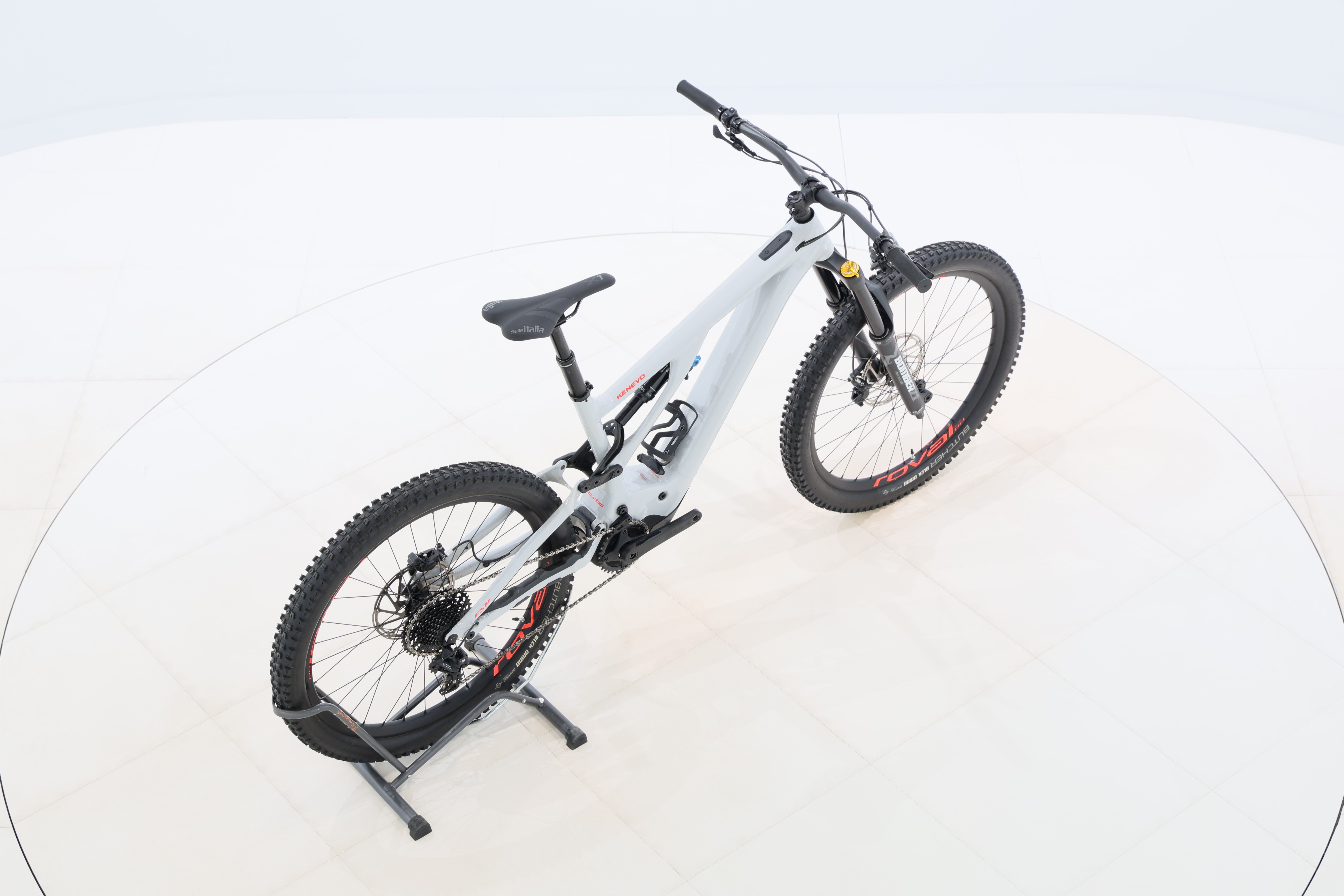 fb9cc4f9-1a06-4f25-a86f-f00cc22bca27