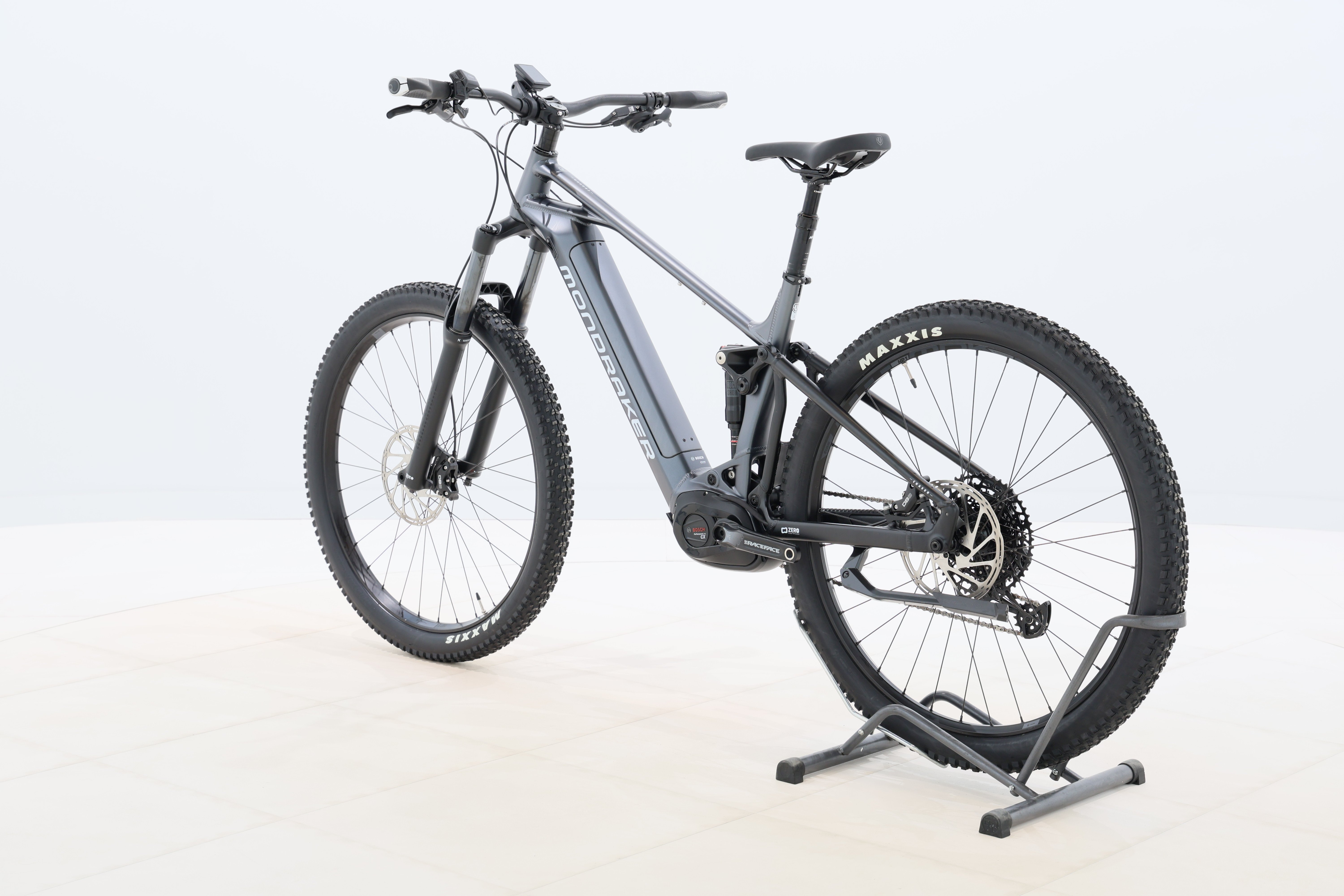 a89a934f-f3e9-4372-ac71-4785df87baa0