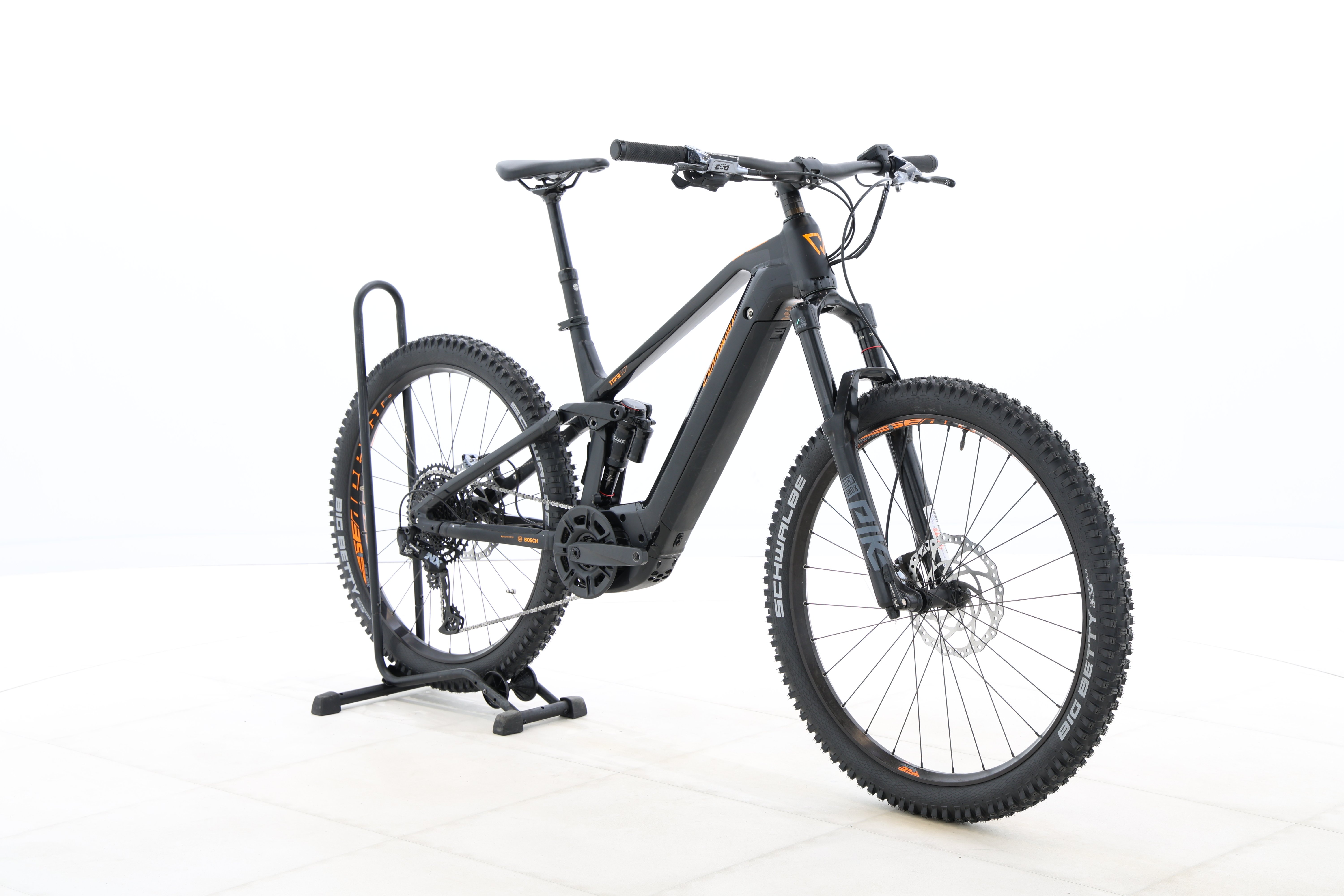 a5502ec3-3492-4fe3-8e76-03670d66b36b