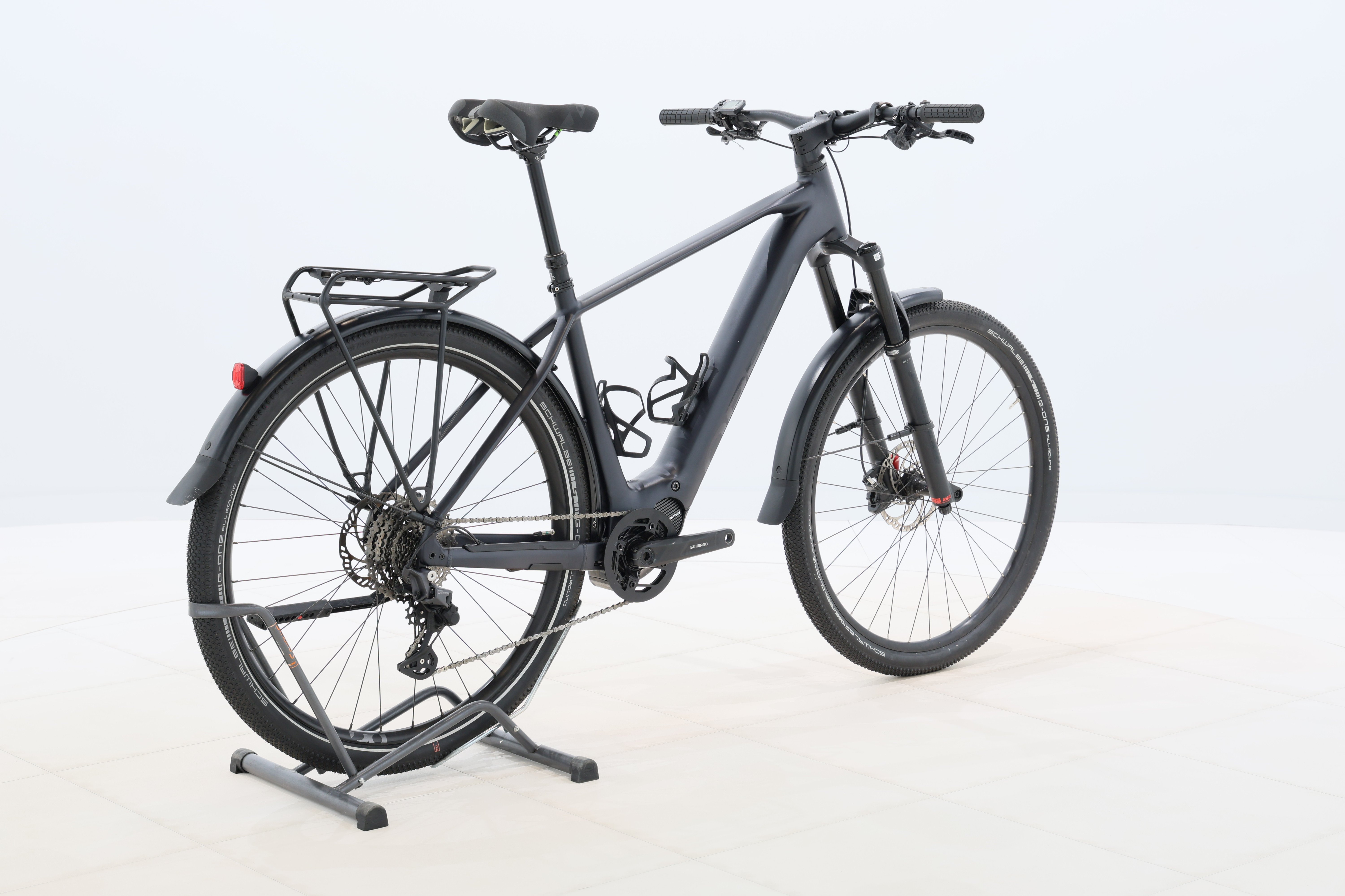 00c428cb-8105-4fc2-ba66-95e3e9335935