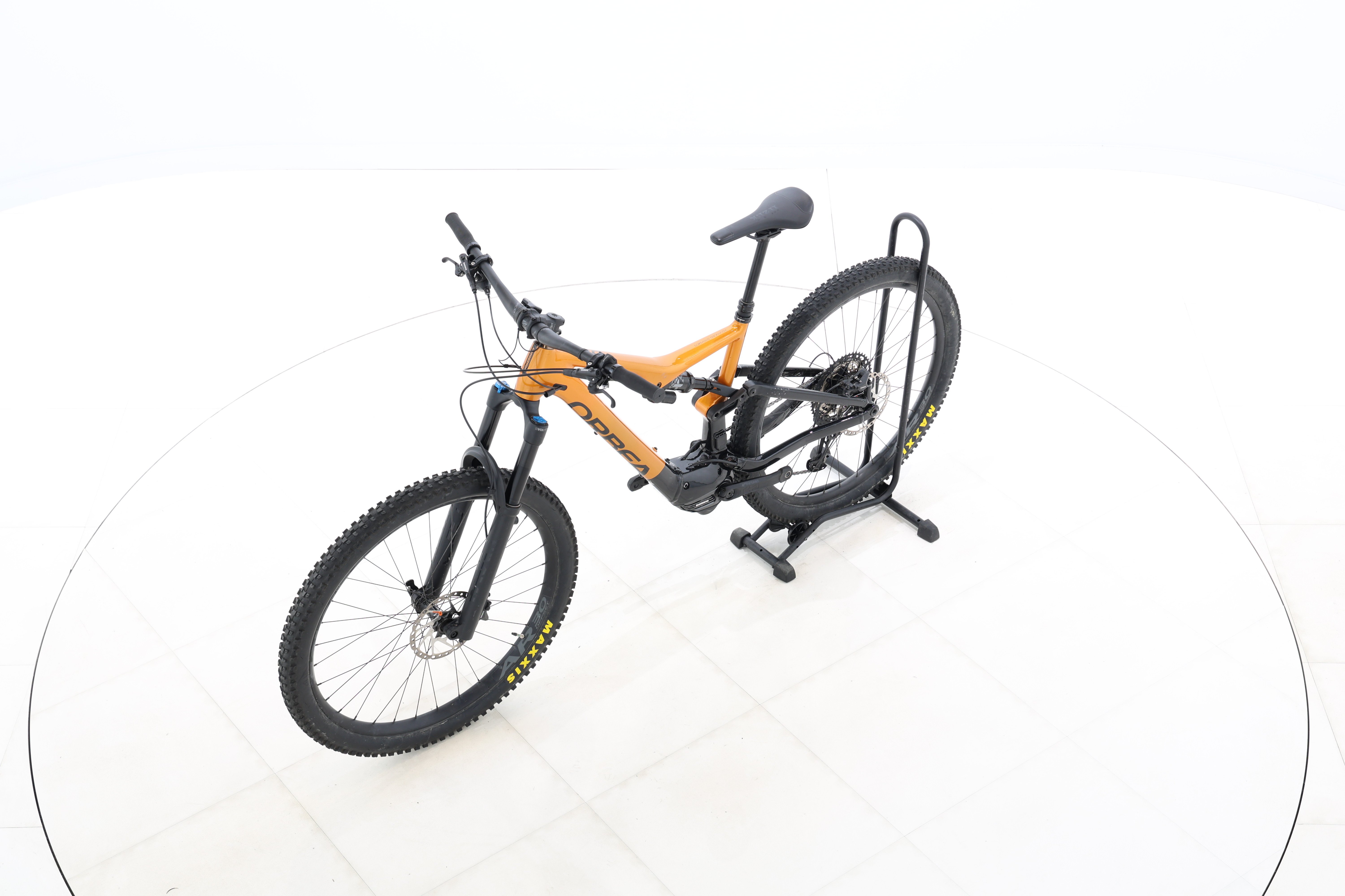 dfc2cb16-e828-4537-a663-aa91dac4c9e9