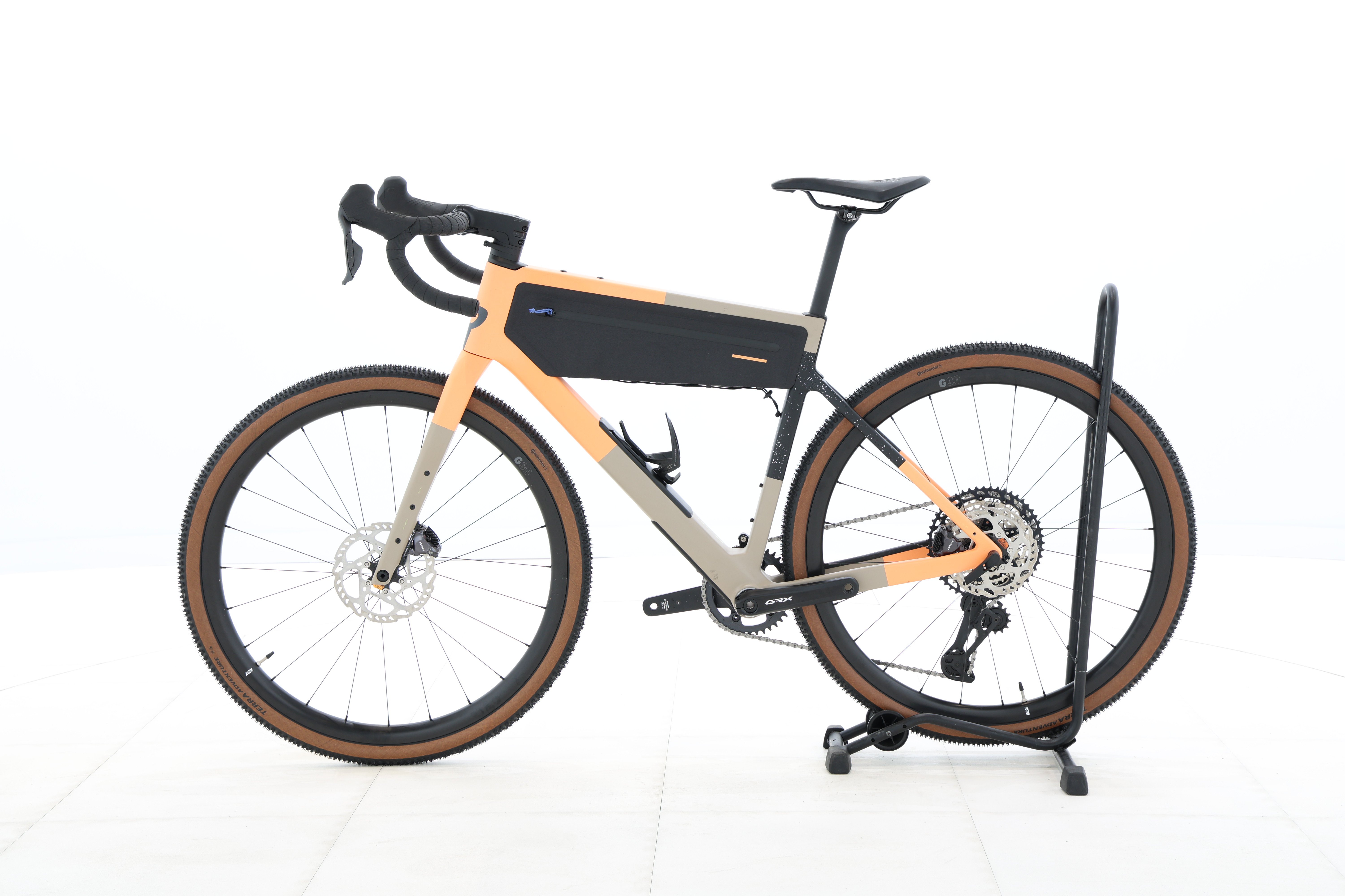 c9204a69-f3cd-4591-ad82-f45906c63ed2