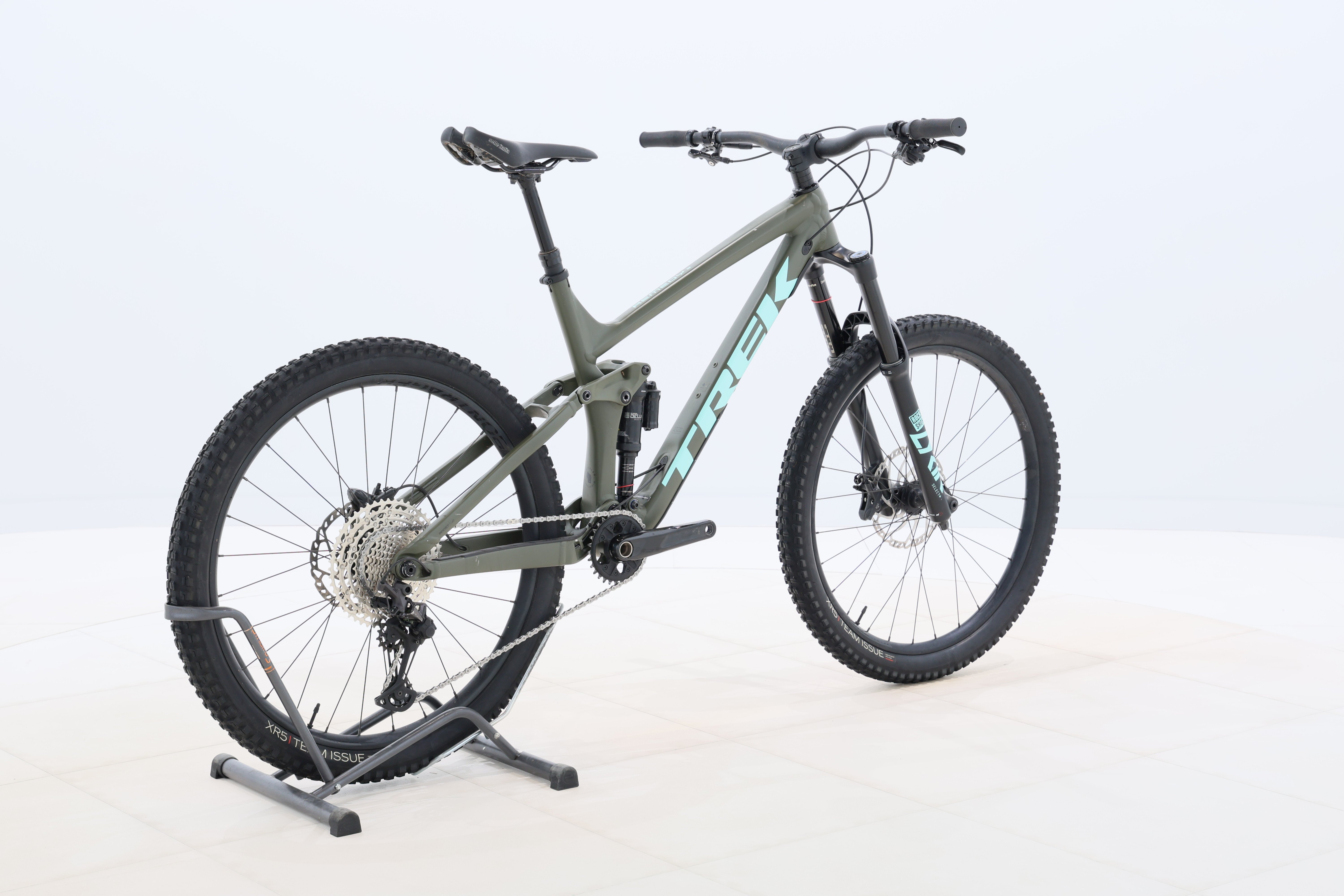 30a1a24b-e463-4487-a9f2-3c3782bc9d84