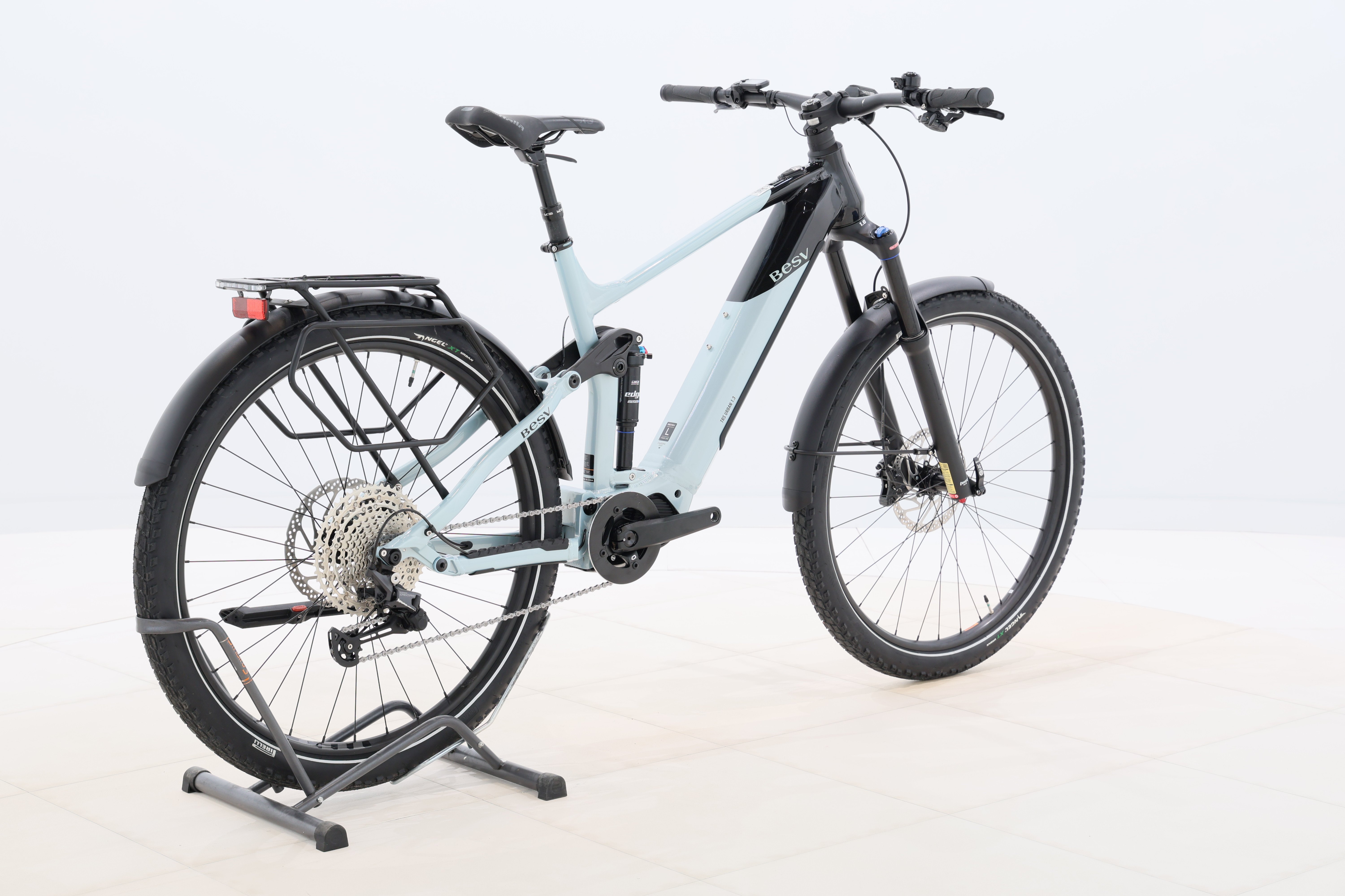 acaad27e-439a-4456-9bd8-10e5b75880b0