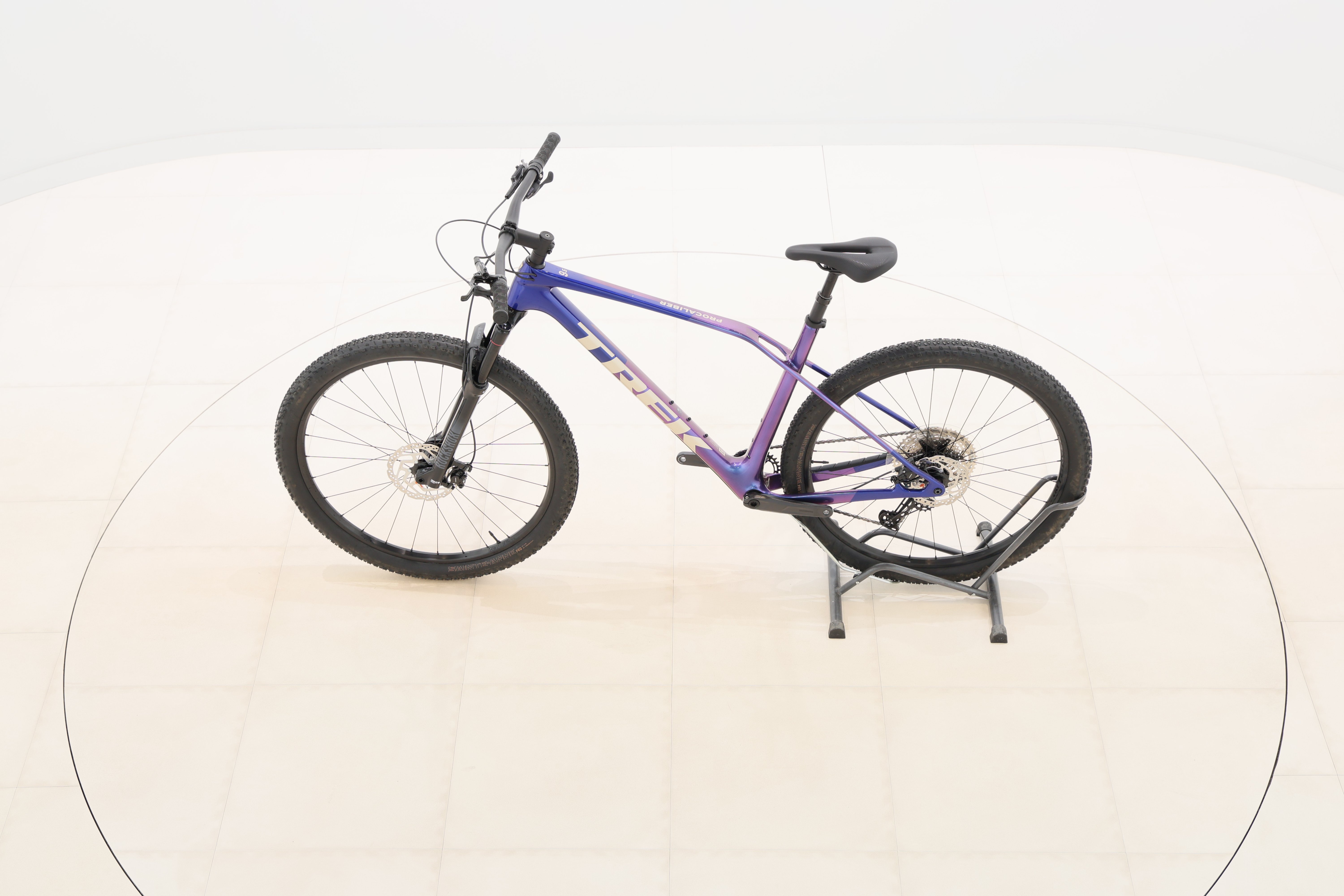 e363a0ec-fdf7-43d5-a3f0-b381a7c113f0