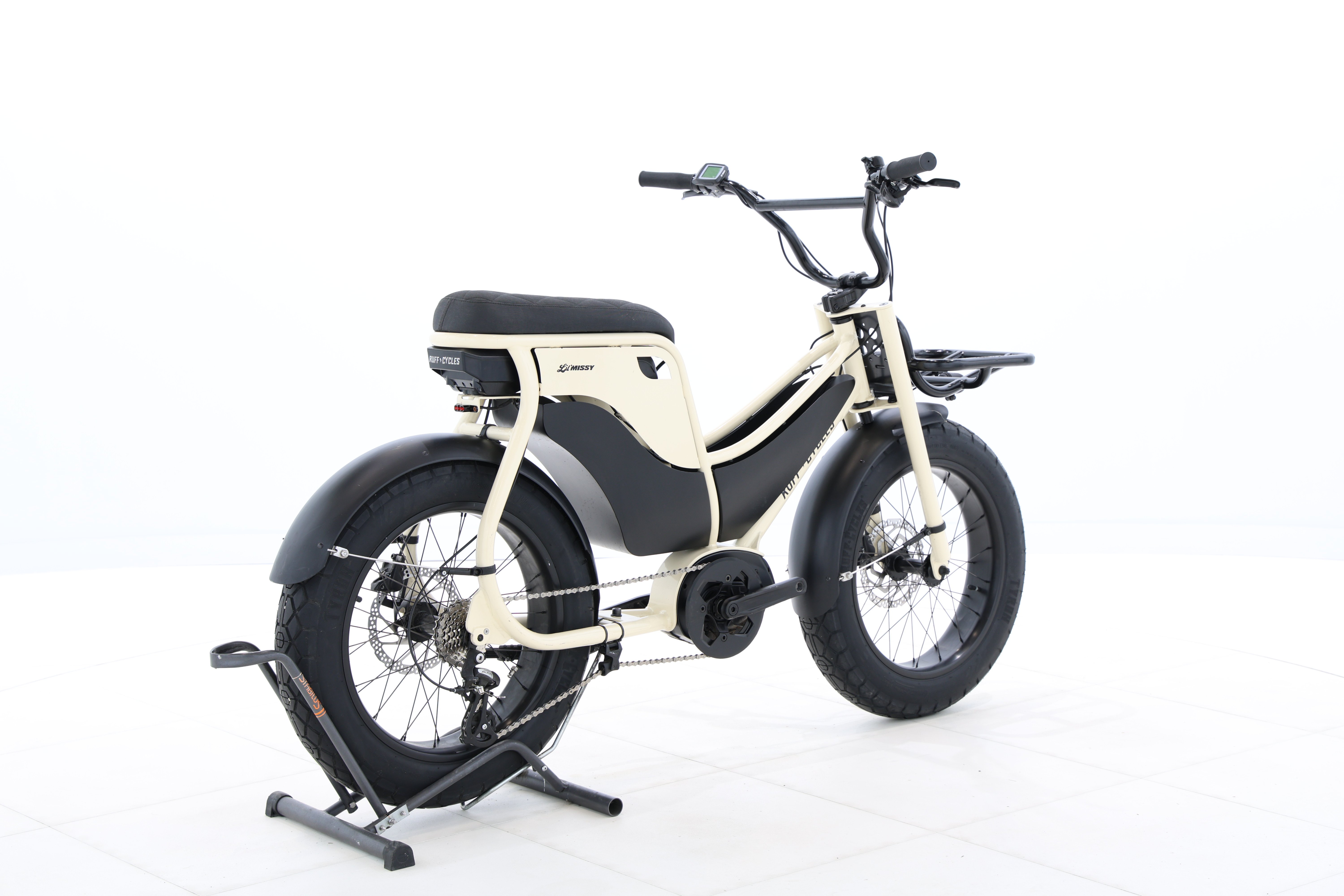 a254b976-0ddb-4d1b-8bb2-3bf94bbe789e