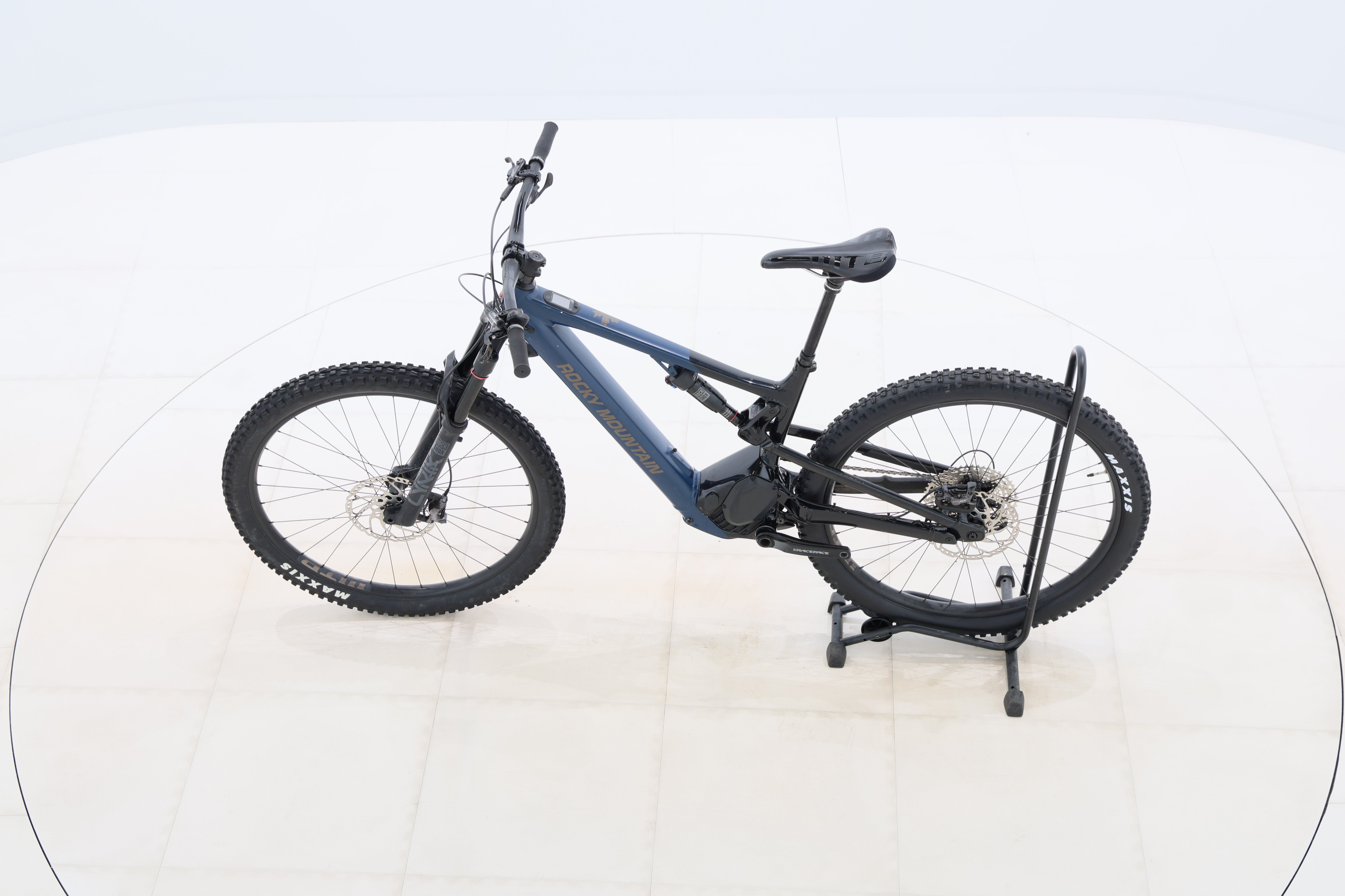 4d9ba91a-d206-4df6-8468-2fa08b9851e0