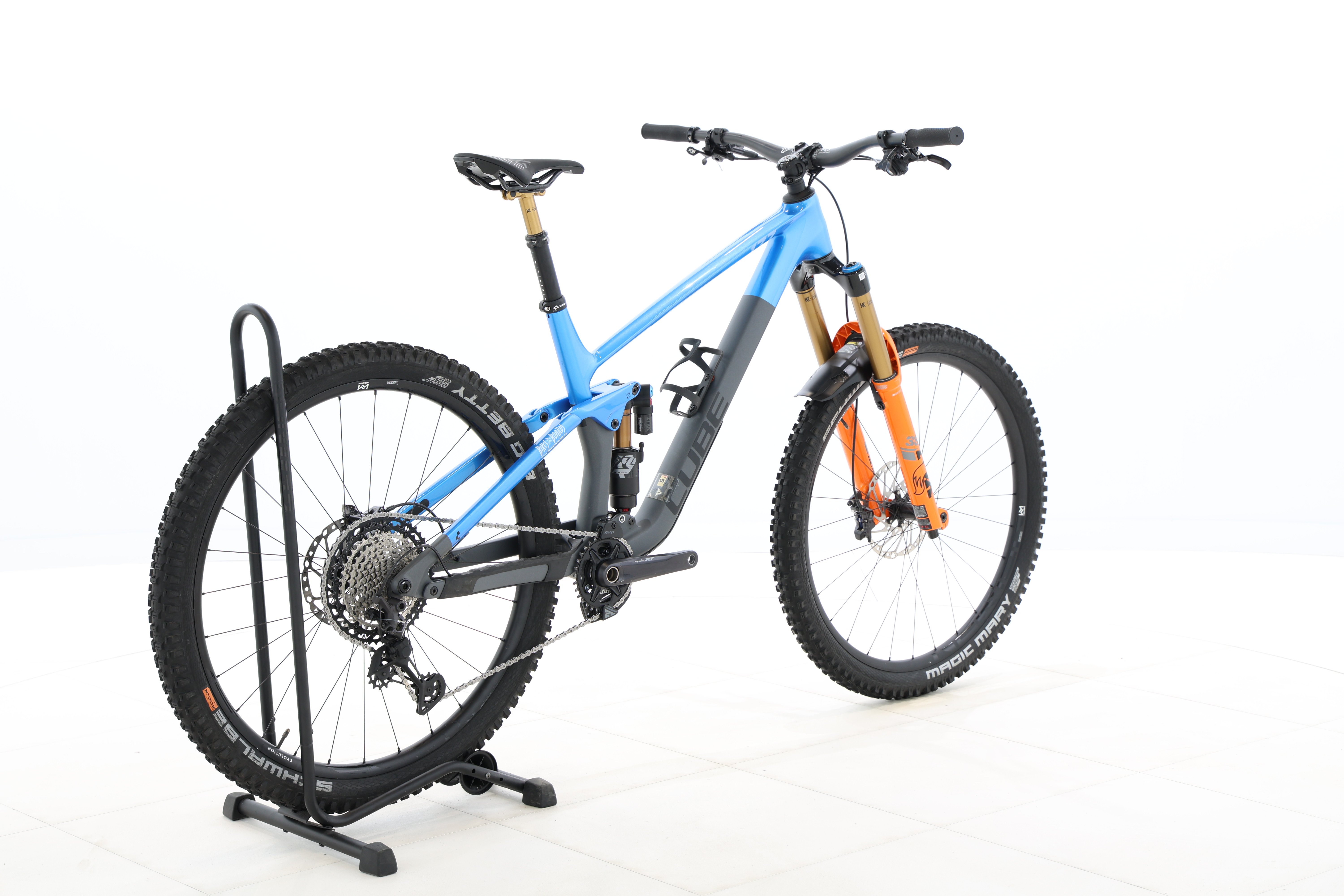 c0e17aab-d4ff-4056-8081-c7727fadc52a