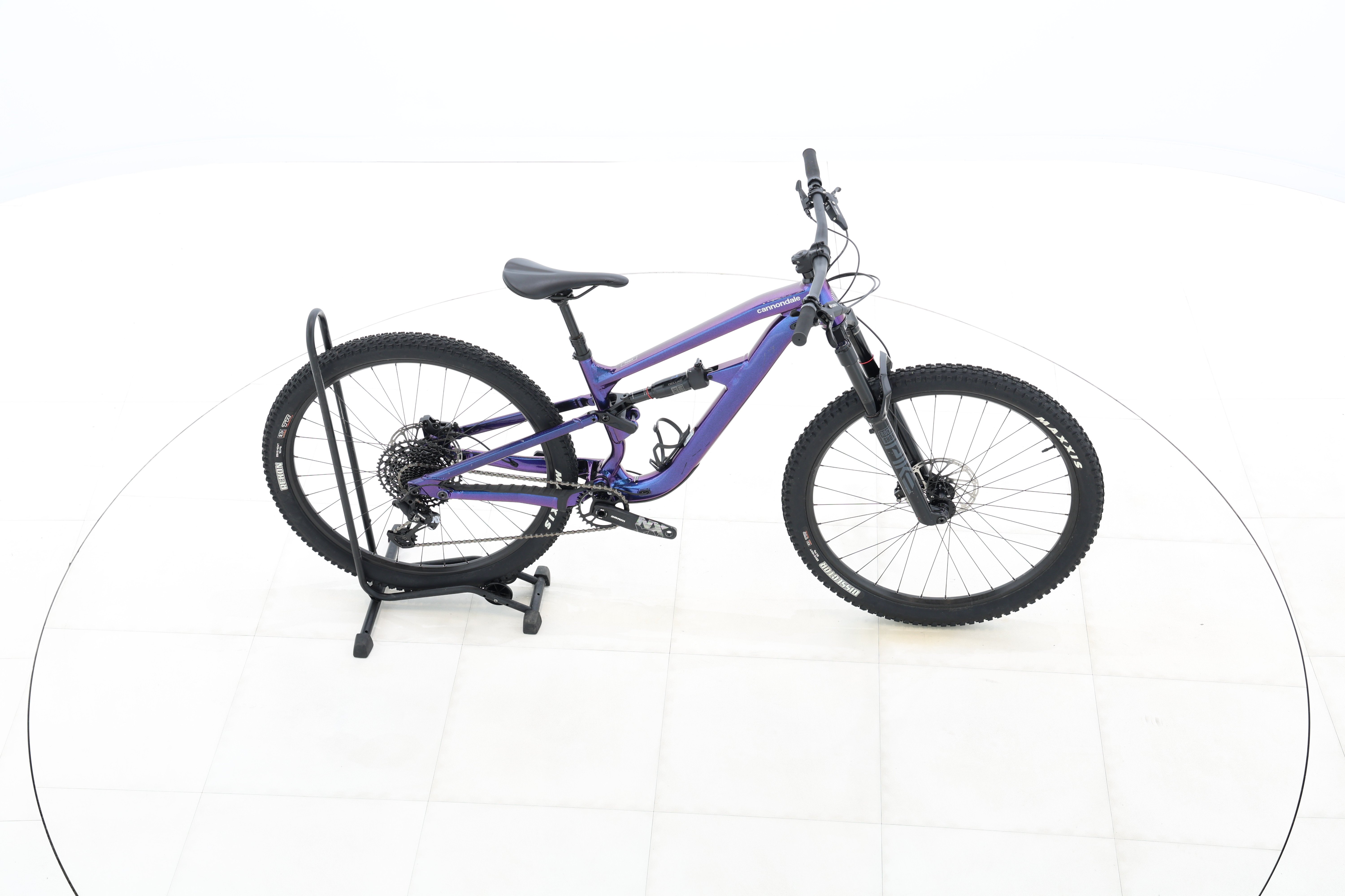 990c6a6a-949b-49fa-90c1-216859aec093