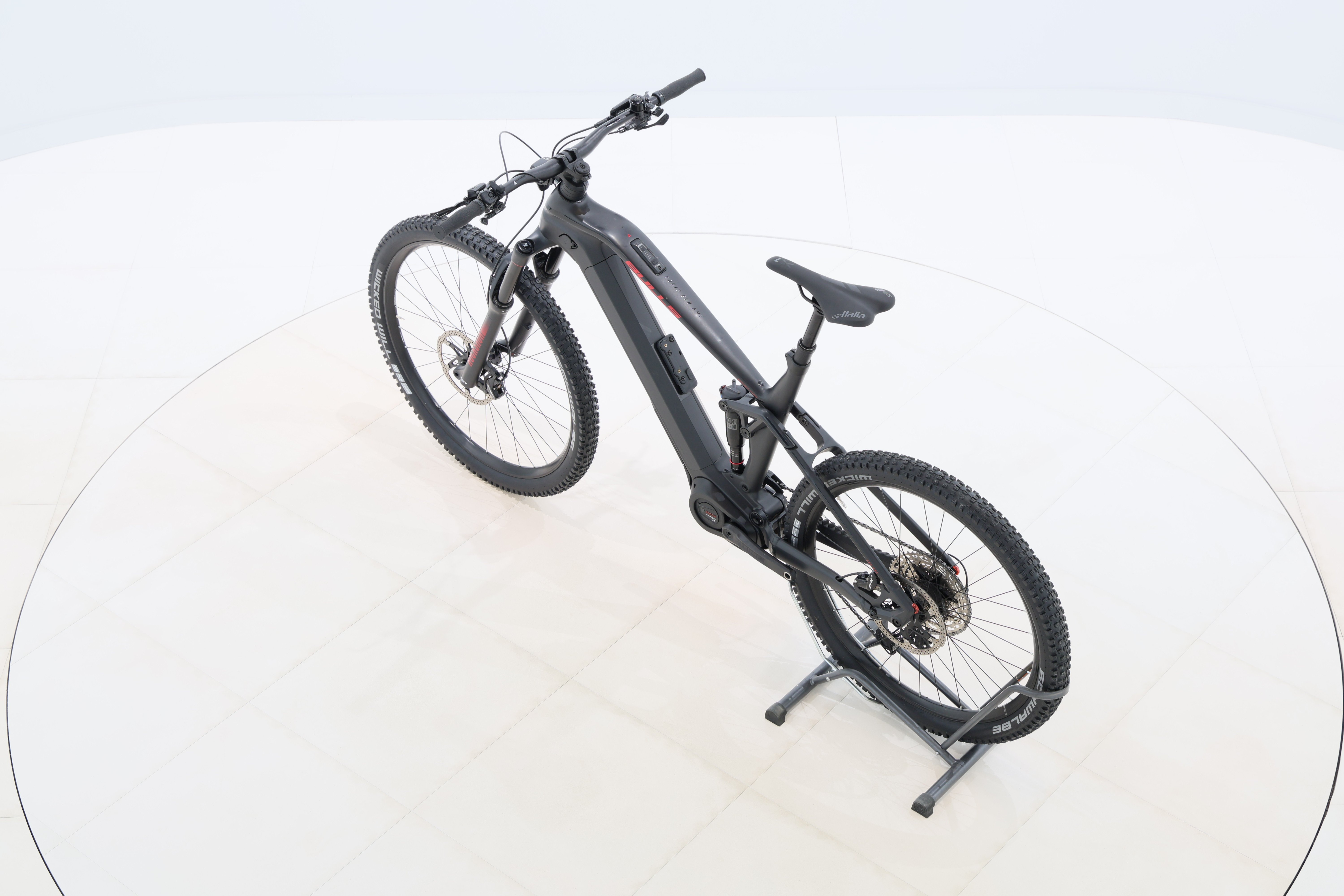 471667f3-d4d5-44f4-b3d5-f240df41df4c