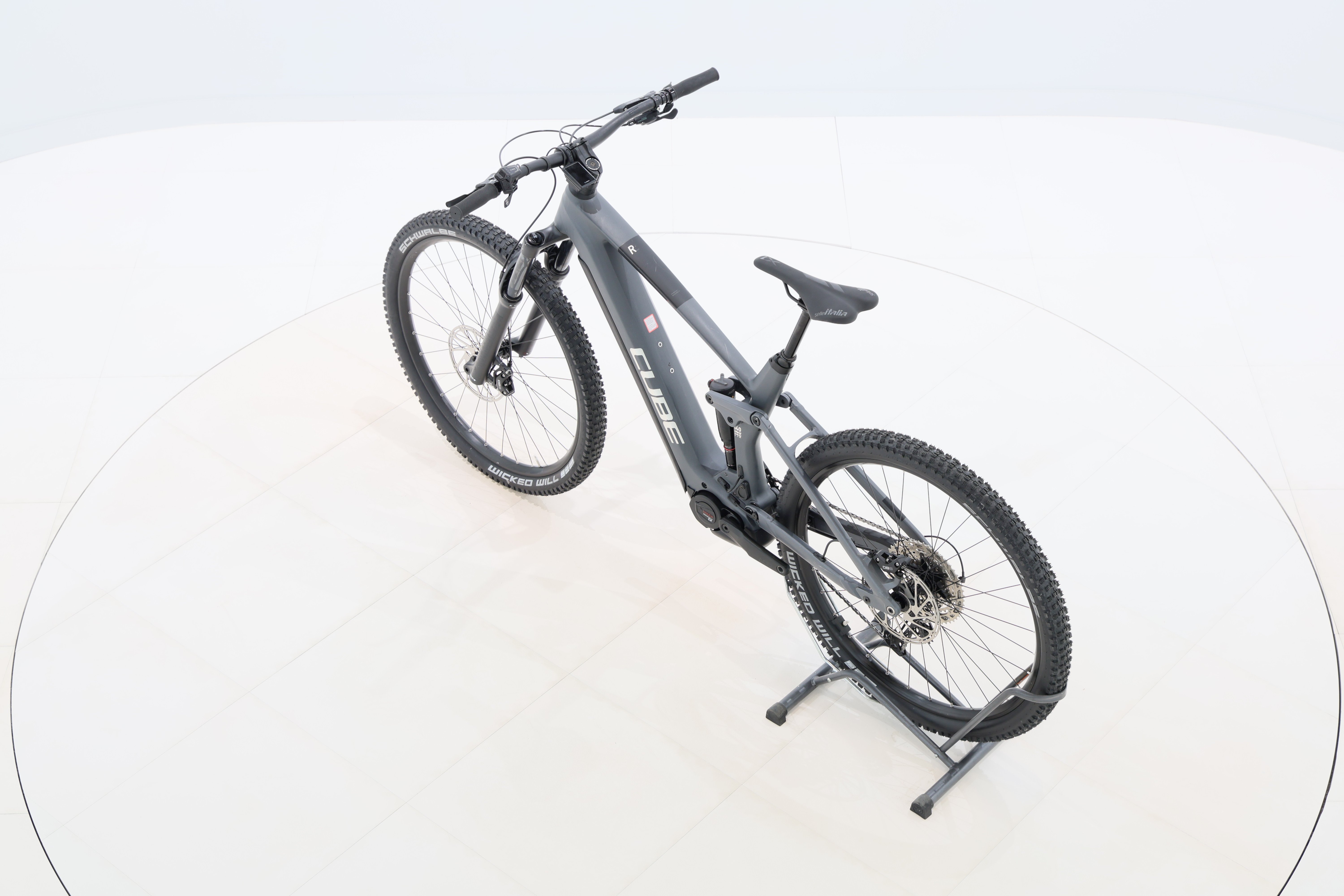 04d7aad7-dc72-4dfd-9d5b-0f04531af960