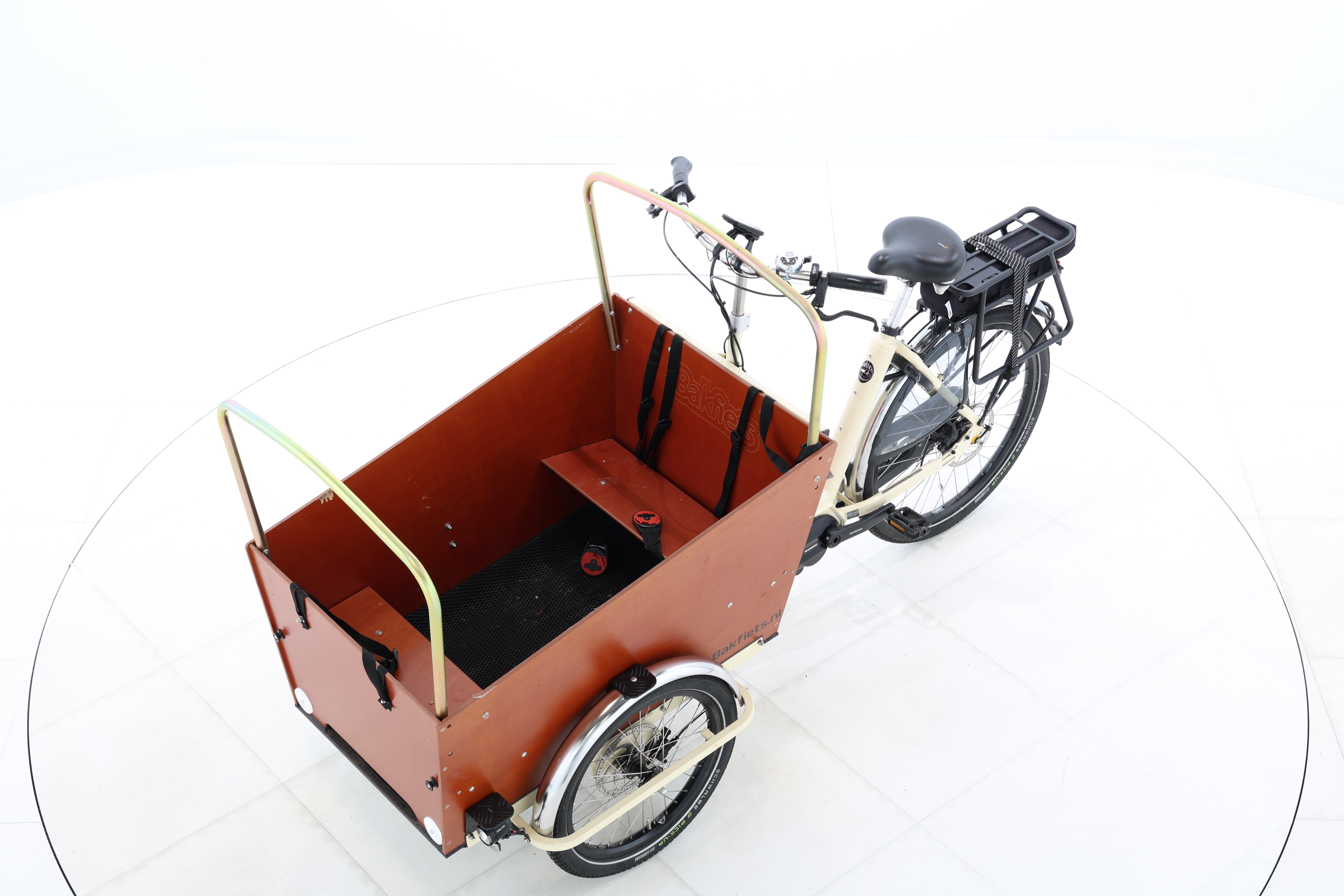 b6e64f68-e35b-4ebc-90ca-7851966854ed