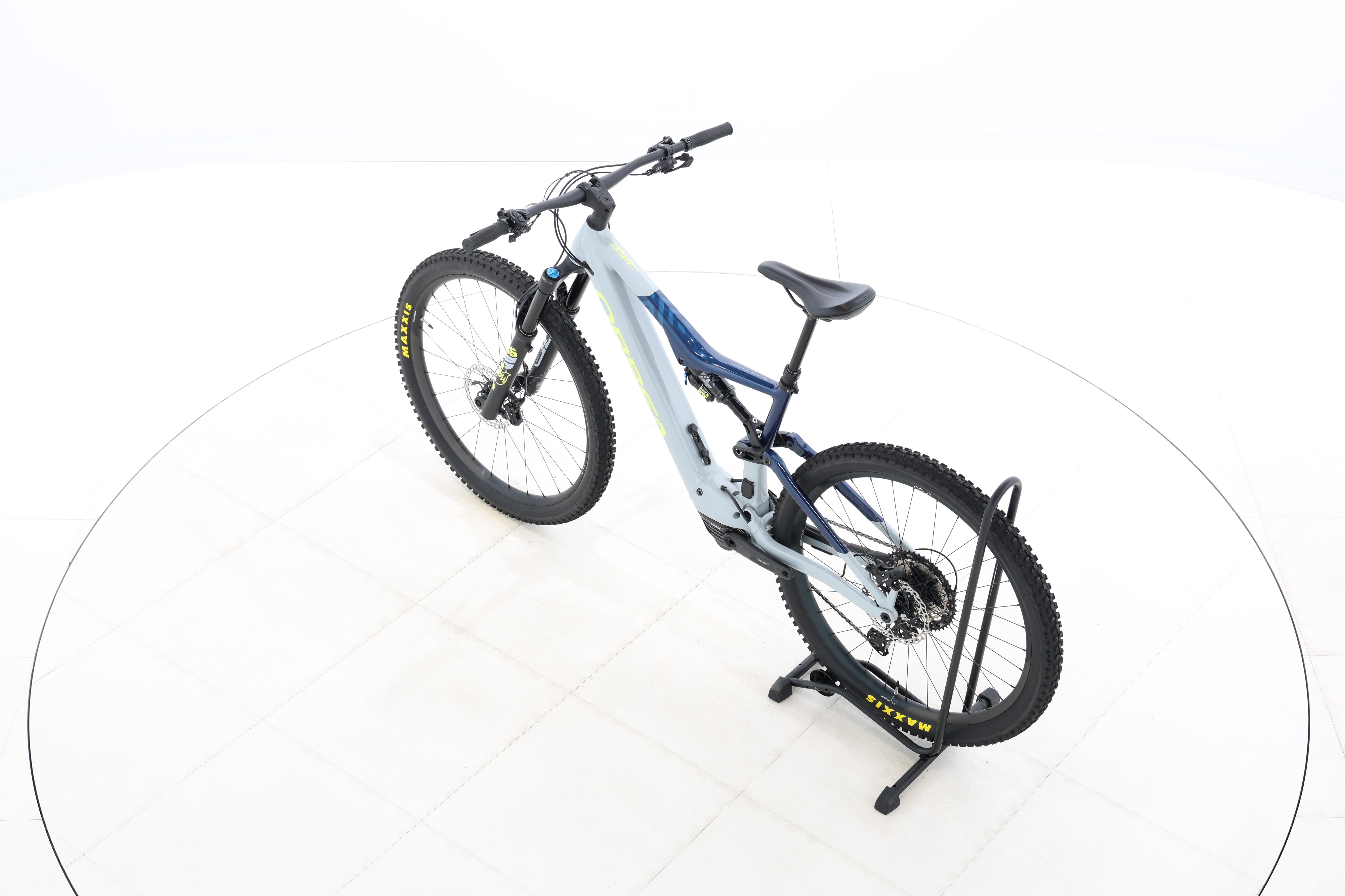 2ca3abe8-9857-4cea-b9f3-0bf21a61e9a0