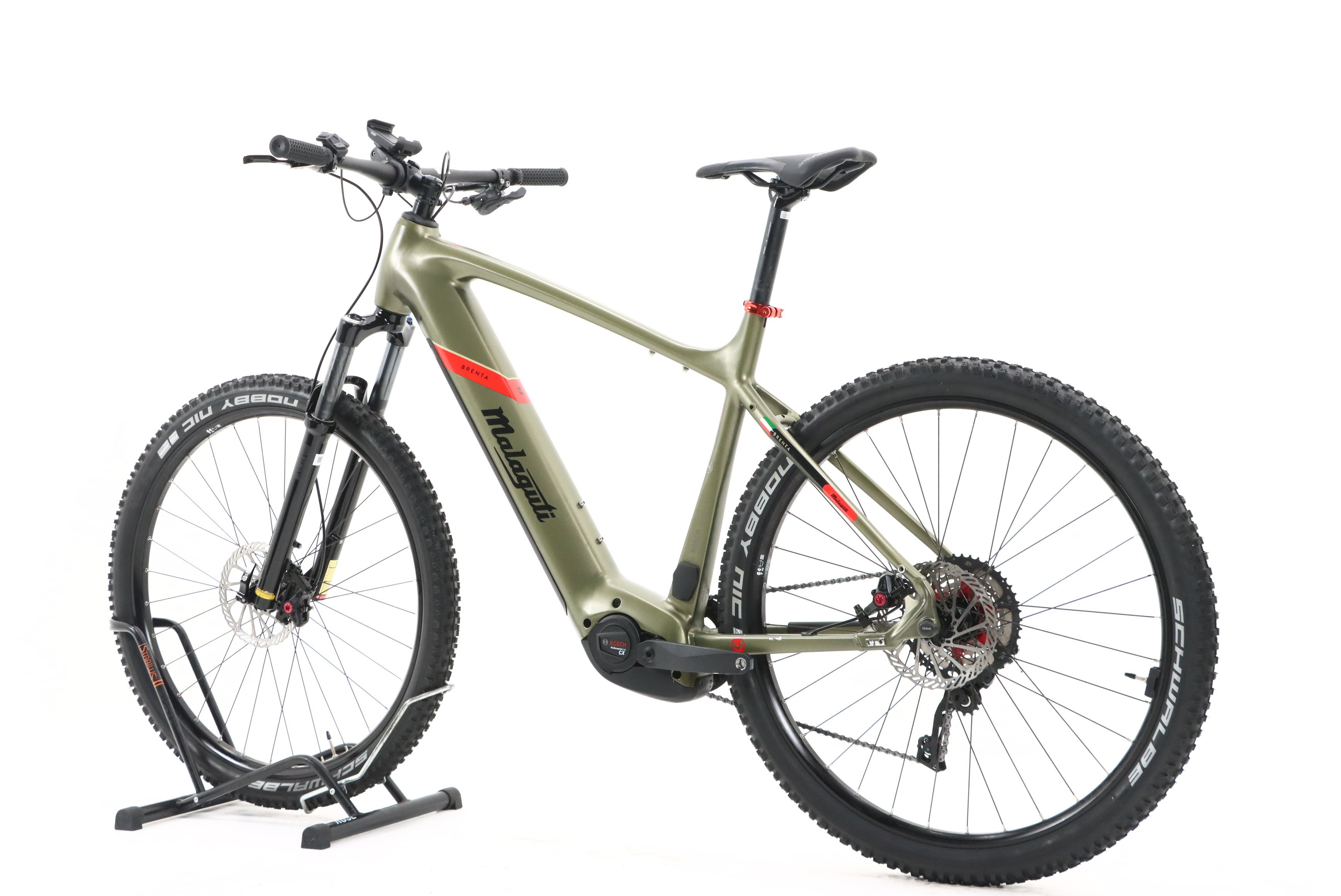 03b093e5-89fa-4208-8cfb-c4f581965e6f