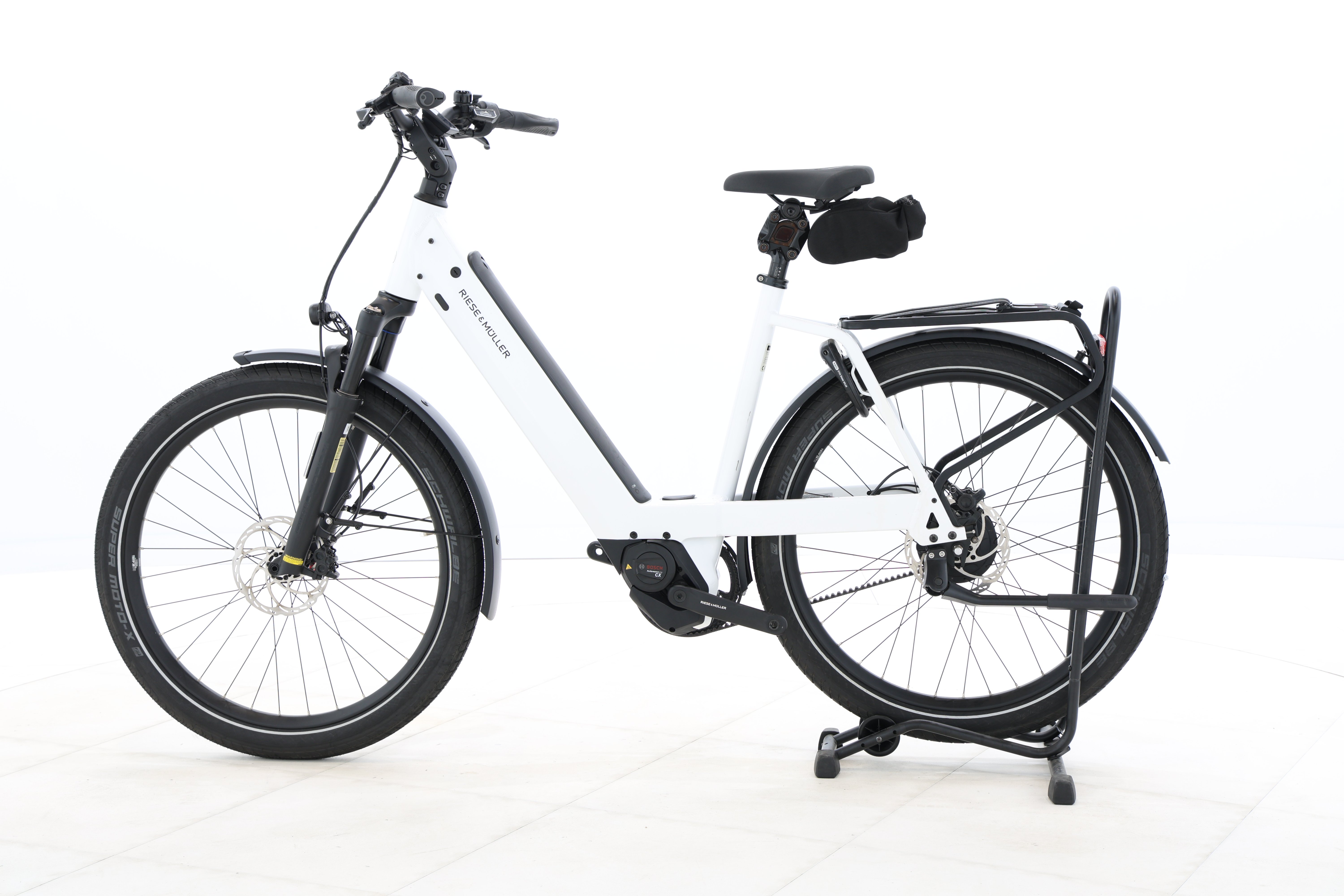 8a7c78ea-3b52-4321-84a5-d46e547f17cb