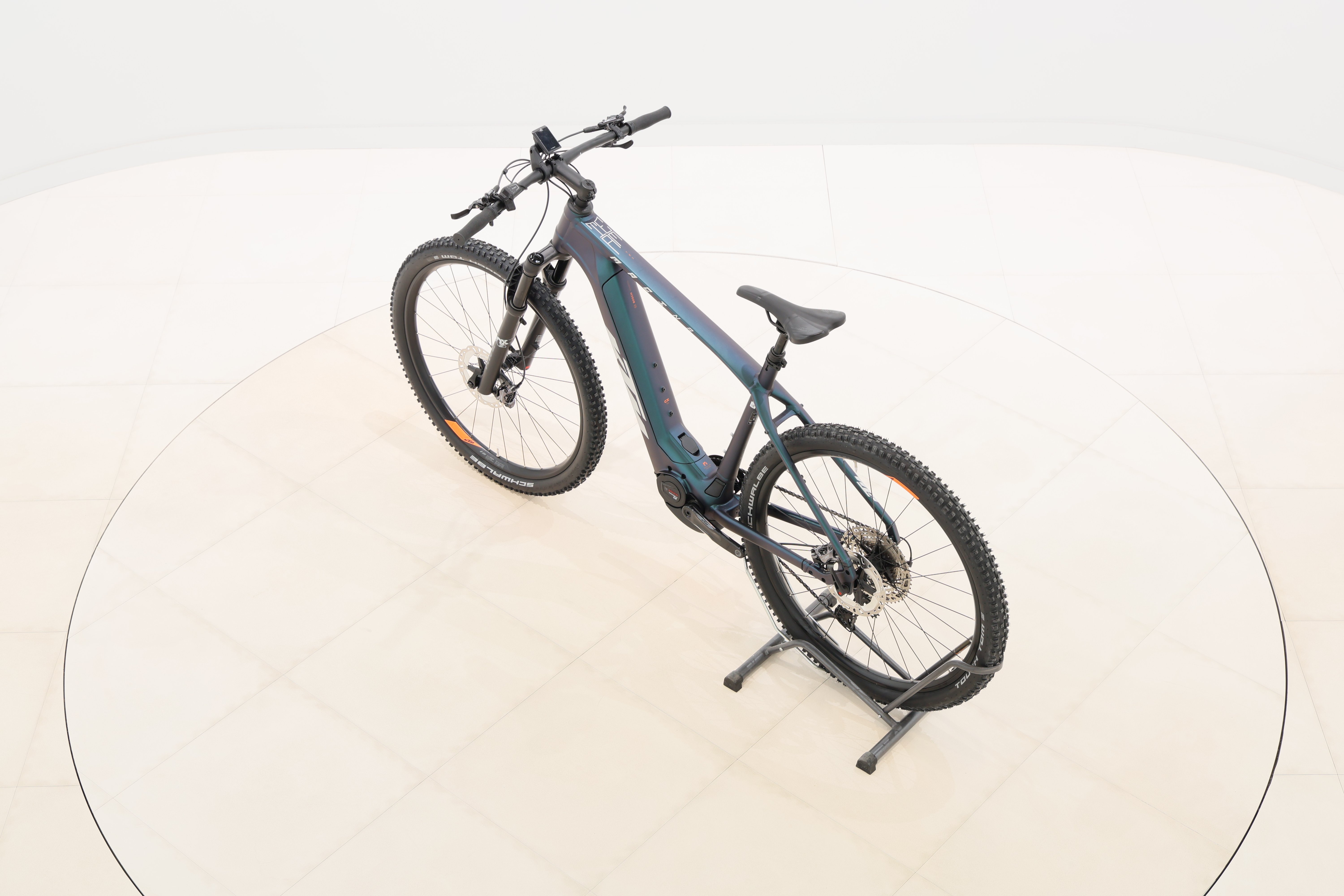 0a9d5dd8-200c-4023-bdf8-cb86d842db49