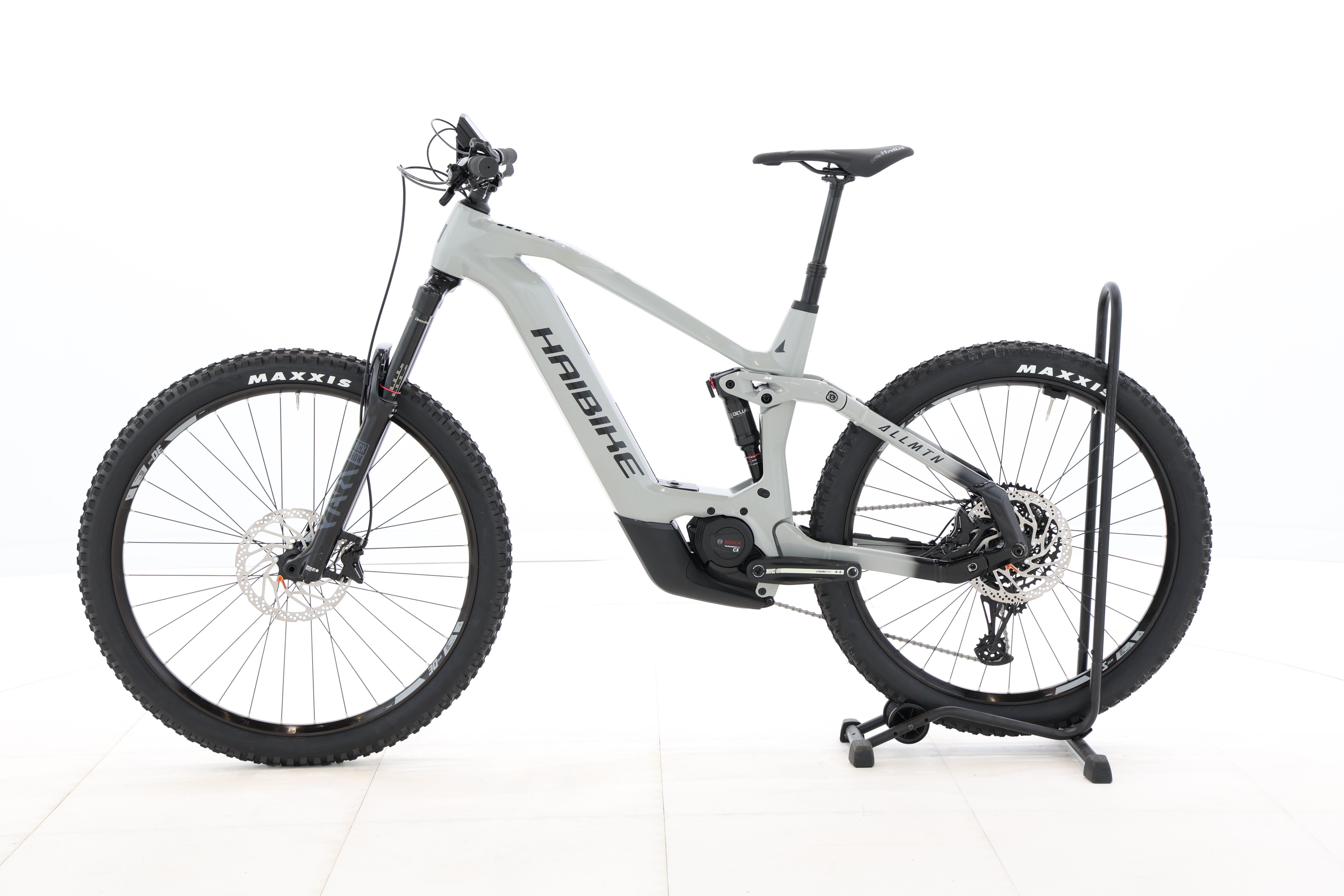 e9ebf3d9-d333-458c-96fe-ecf7e4d18a17