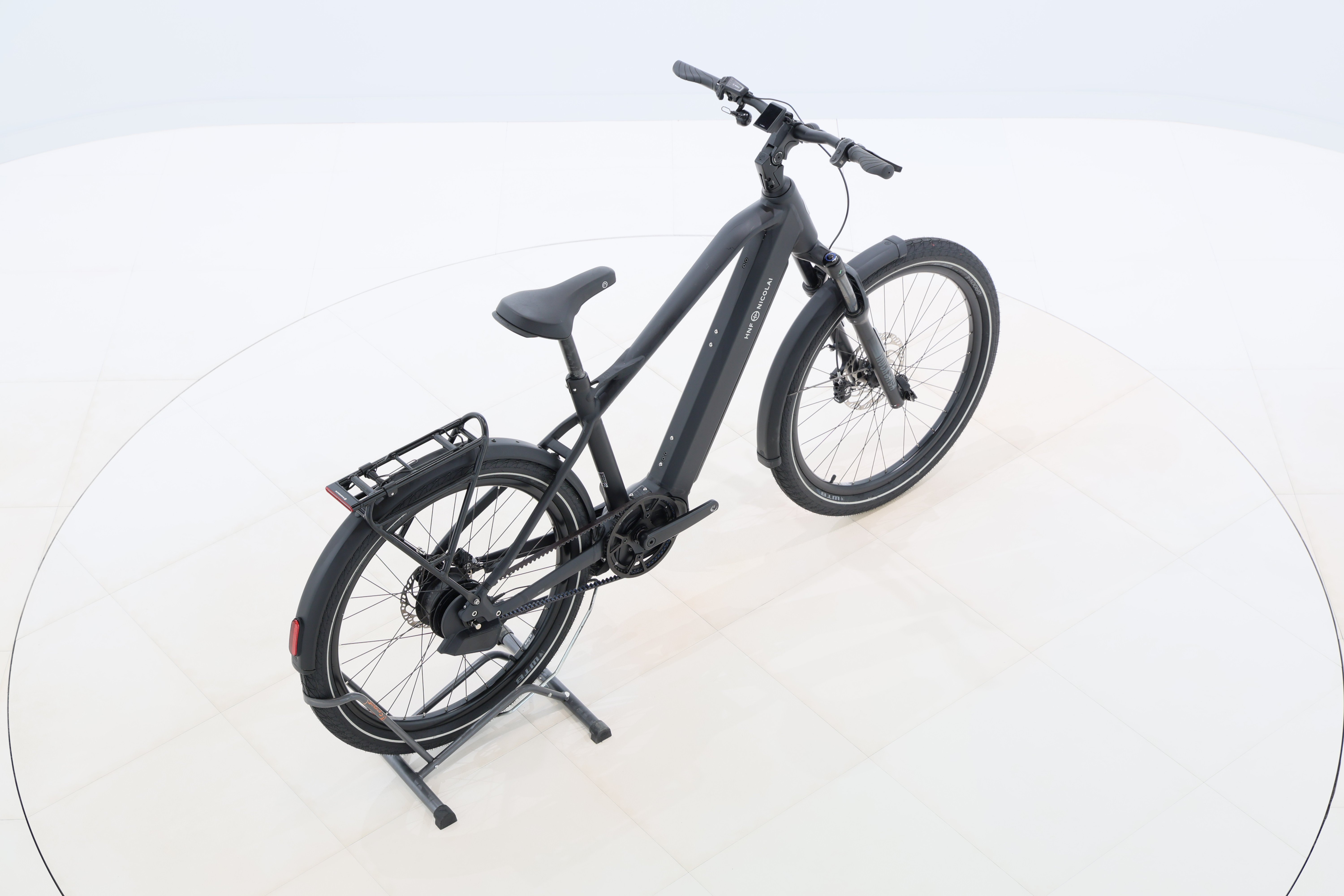 d8e85a2b-4723-4526-995f-019313fccc1a