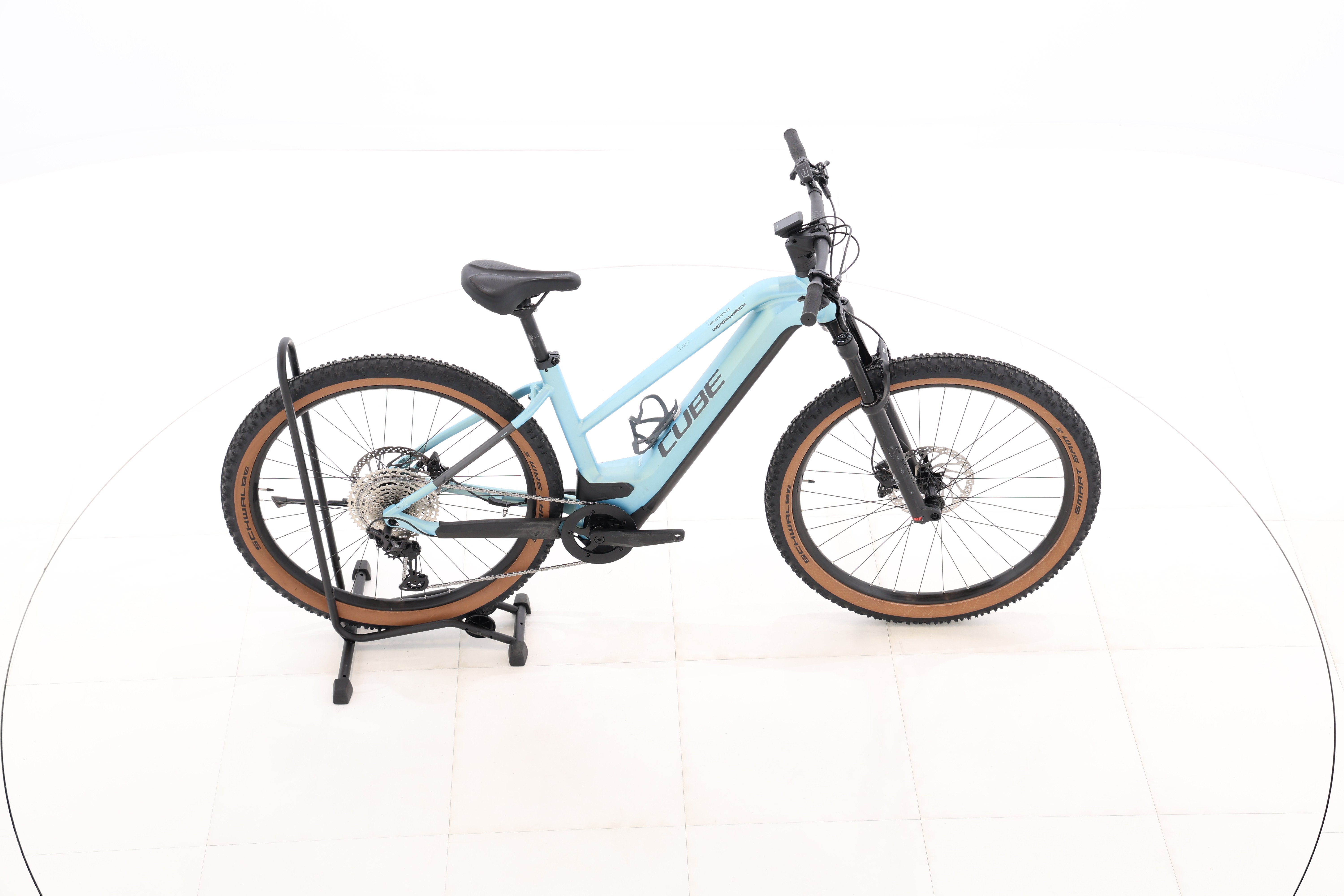 8a9b0e17-e3a0-45c8-a924-96963bdbe536