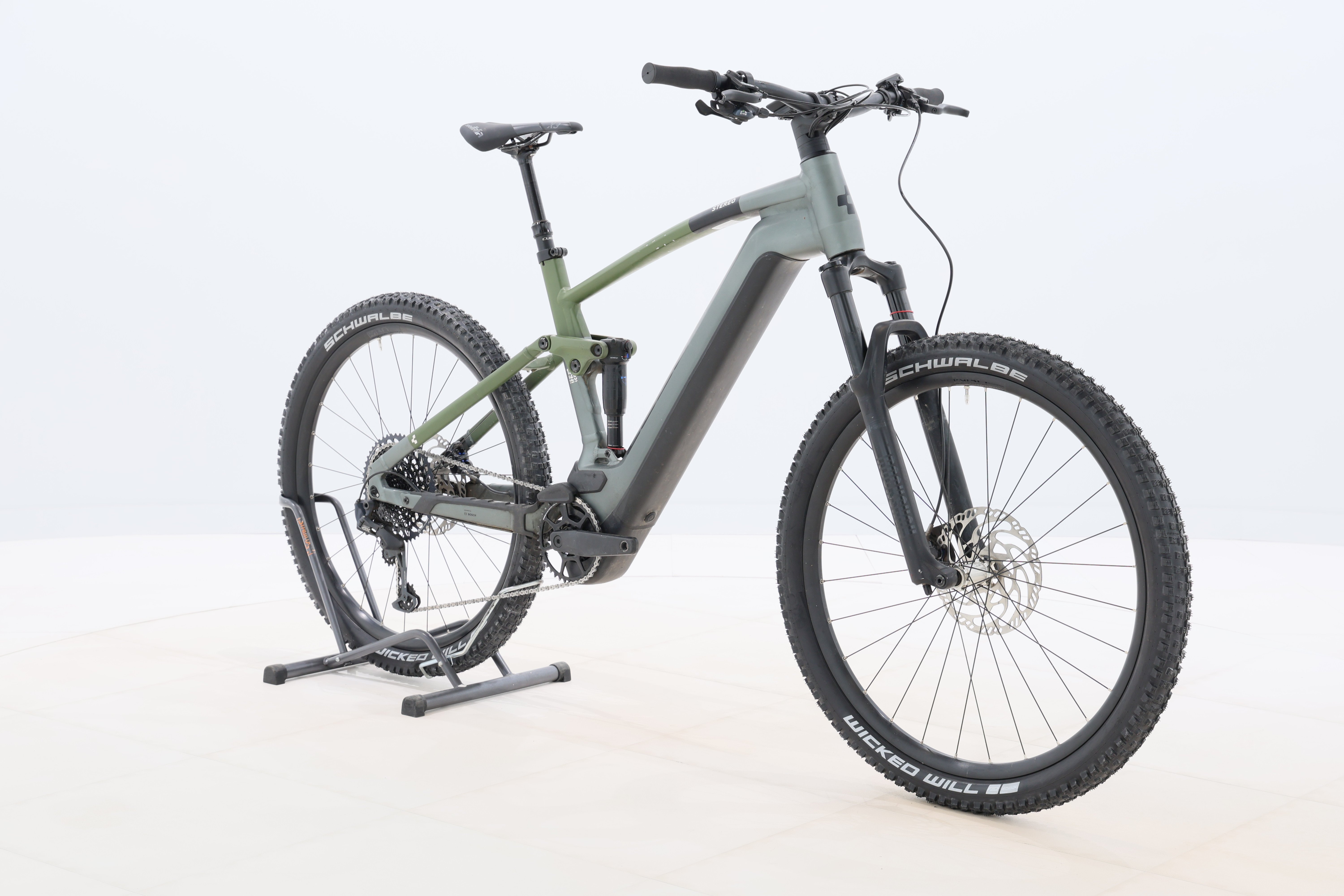 a2ce0853-b32f-4cd3-bb39-5b2aa8022592