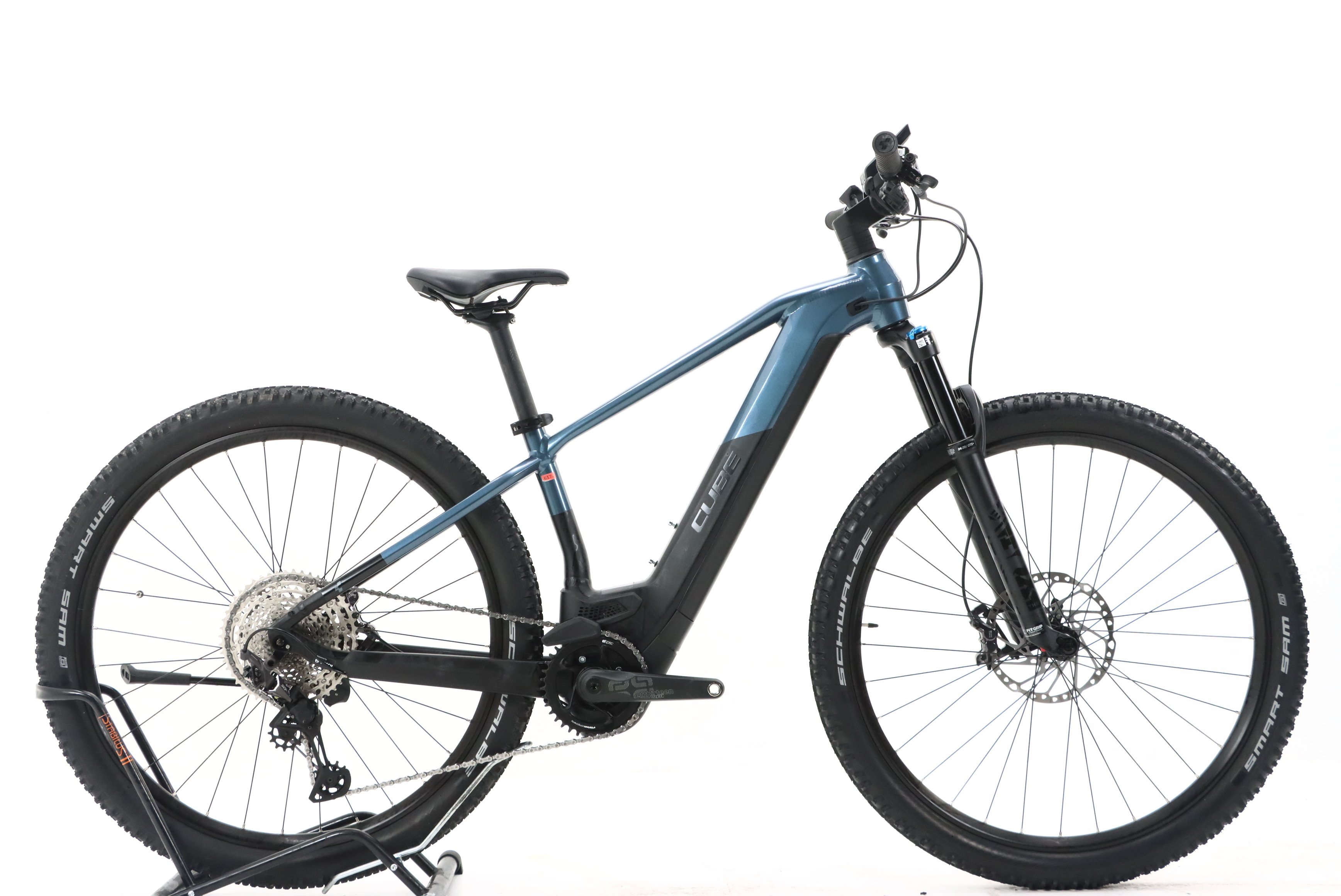 8bb041df-783e-41fe-a6ae-a2ae3d38d76d