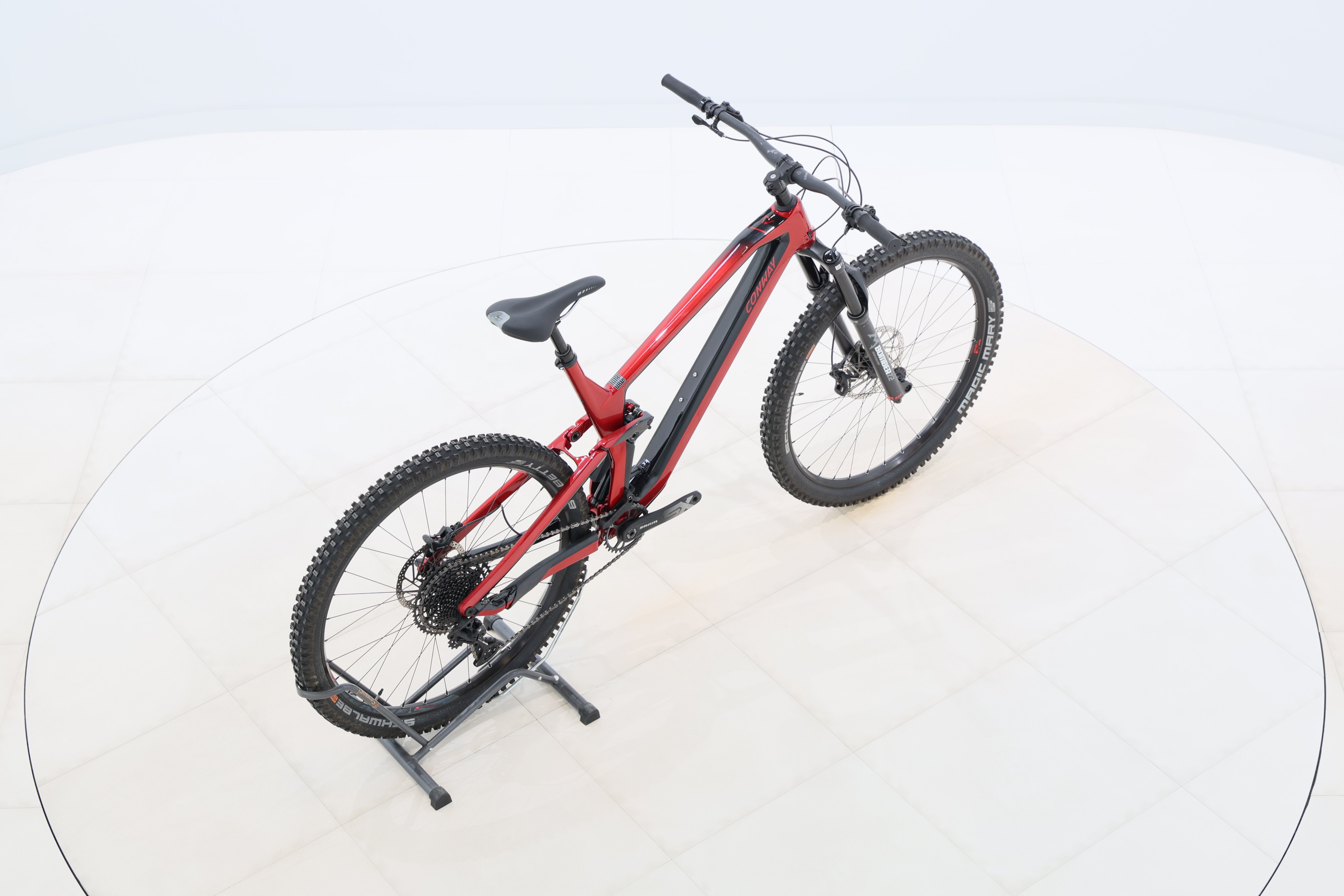 0f8aa53a-6333-4e8f-a3a9-024621e0f8b6